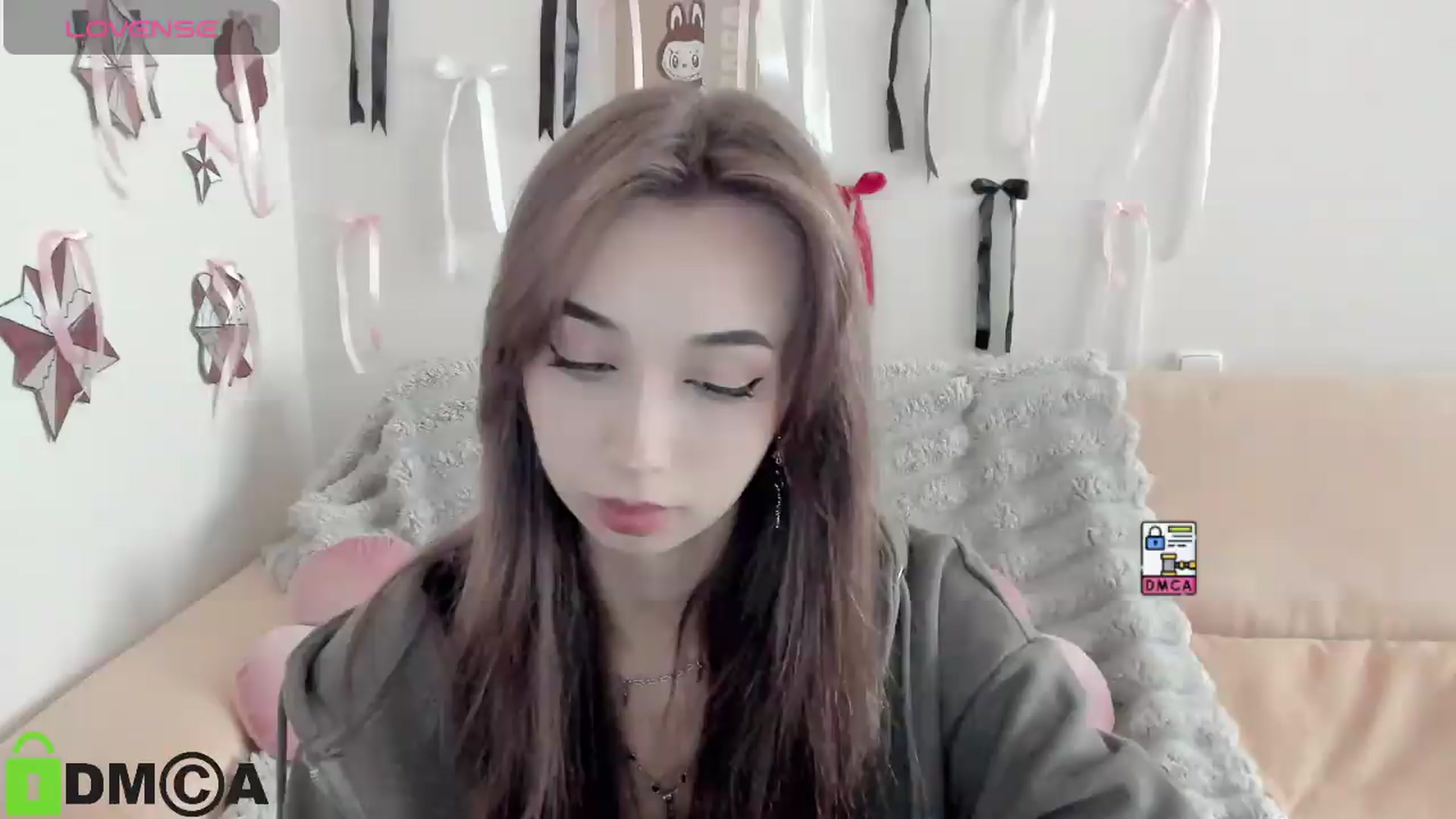 Gallery image thumbnail from RobertaEspert's myfreecams stream on, 08/25/2026, 08:04 image 13 of 20