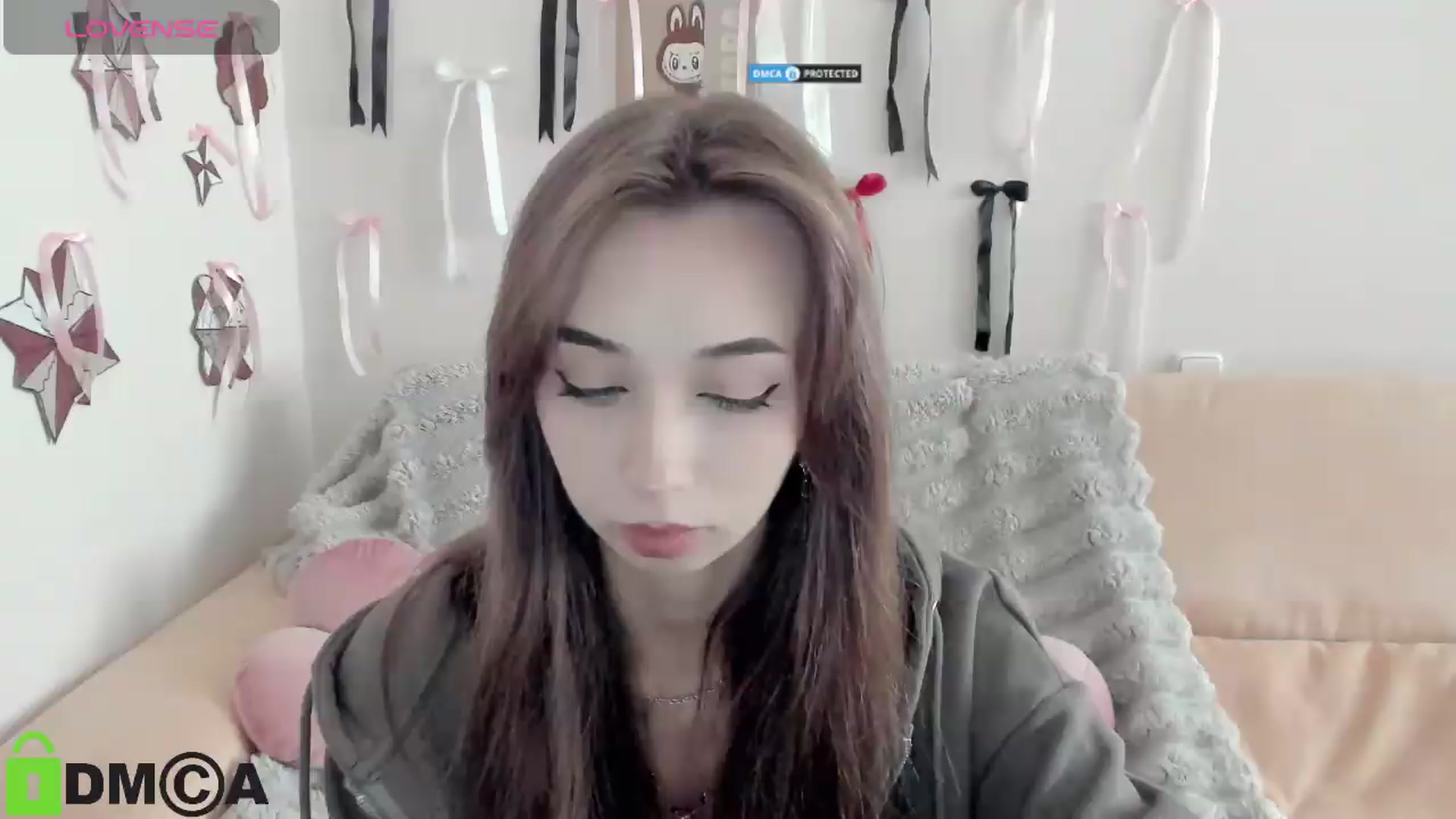 Gallery image thumbnail from RobertaEspert's myfreecams stream on, 08/25/2026, 08:04 image 5 of 20