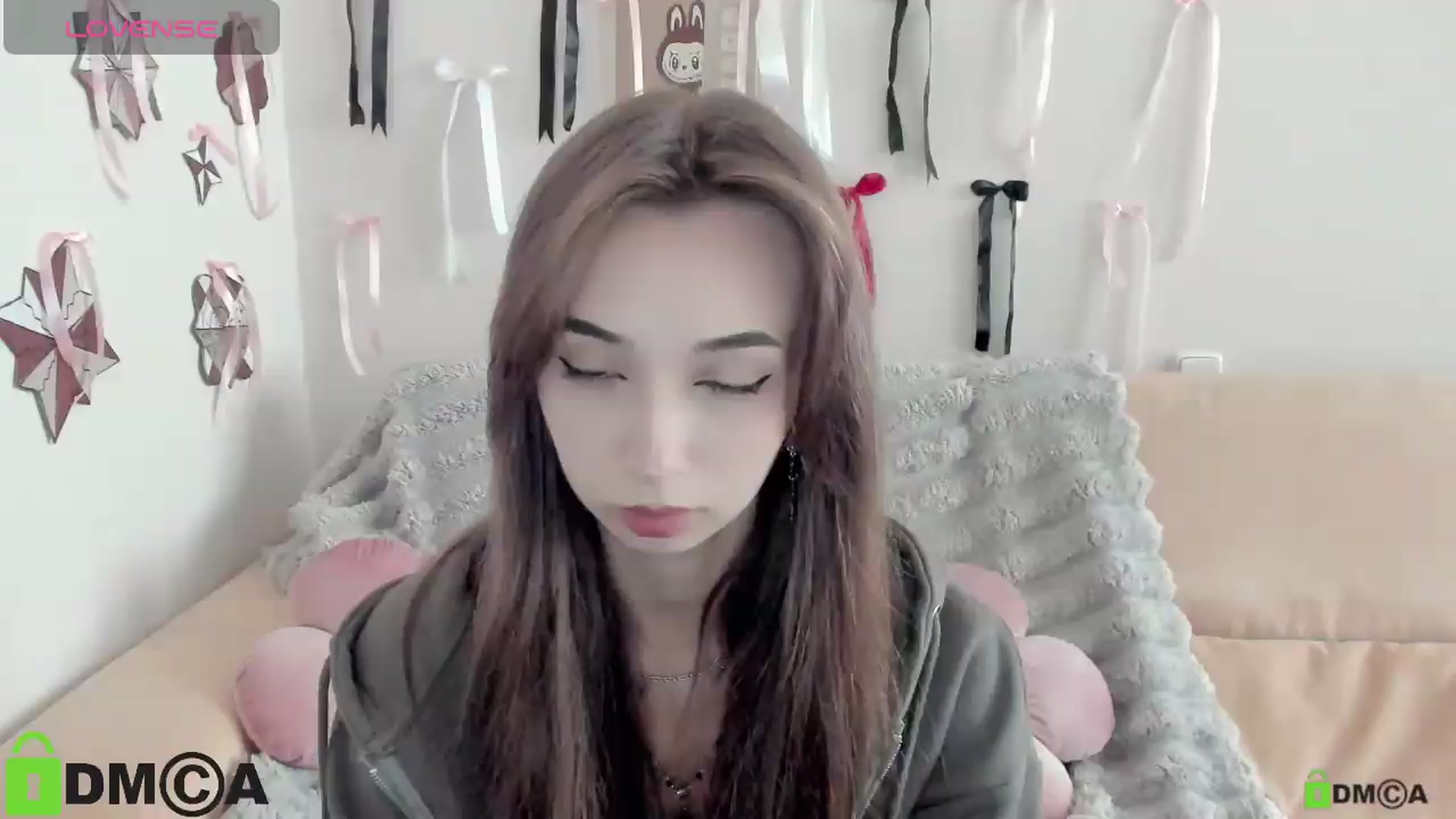 Gallery image thumbnail from RobertaEspert's myfreecams stream on, 08/25/2026, 08:04 image 2 of 20