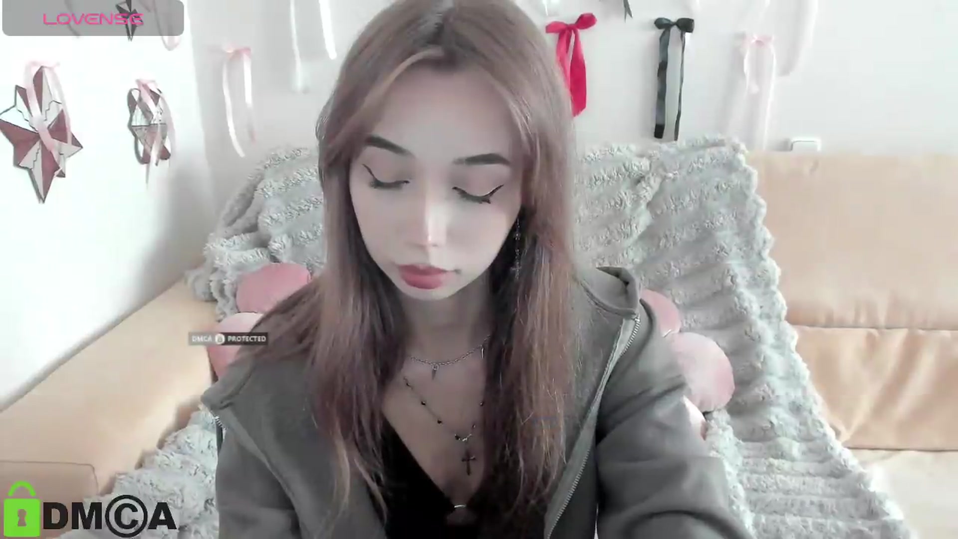 Gallery image thumbnail from RobertaEspert's myfreecams stream on, 08/25/2026, 09:02 image 18 of 20
