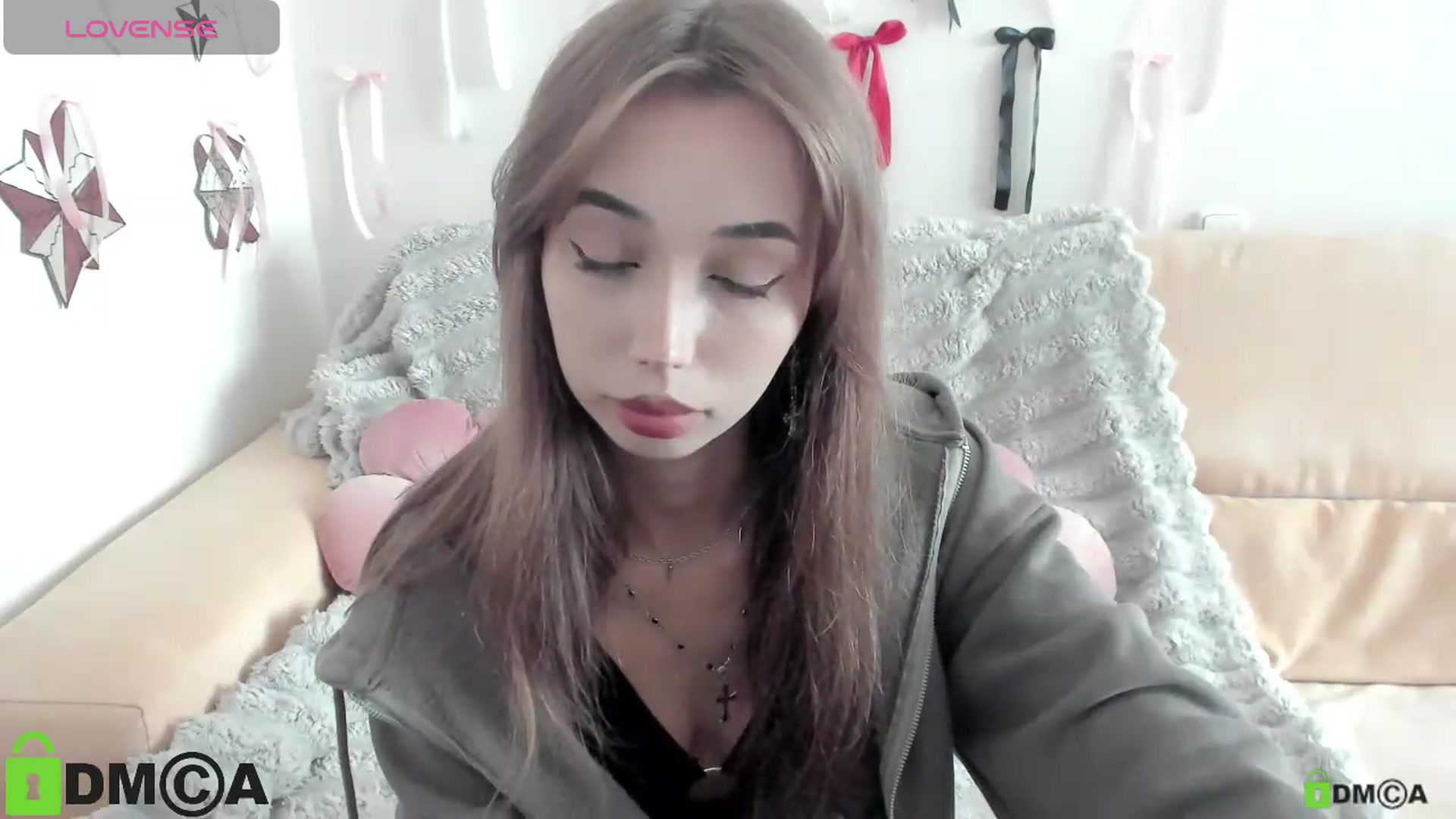 Gallery image thumbnail from RobertaEspert's myfreecams stream on, 08/25/2026, 09:02 image 12 of 20