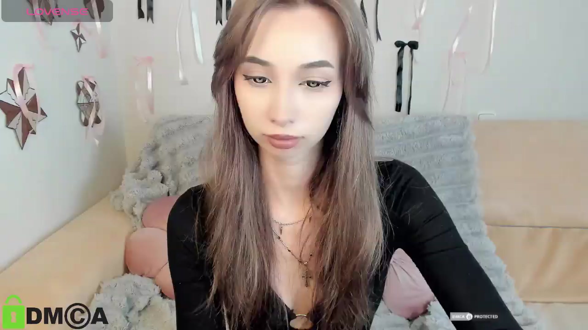 Gallery image thumbnail from RobertaEspert's myfreecams stream on, 08/25/2026, 12:59 image 8 of 20