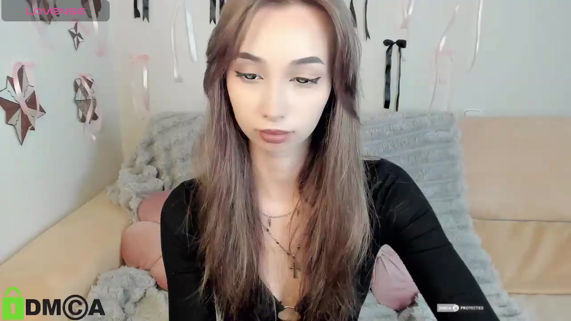 Gallery image thumbnail from RobertaEspert's myfreecams stream on, 08/25/2026, 12:59 image 9 of 20