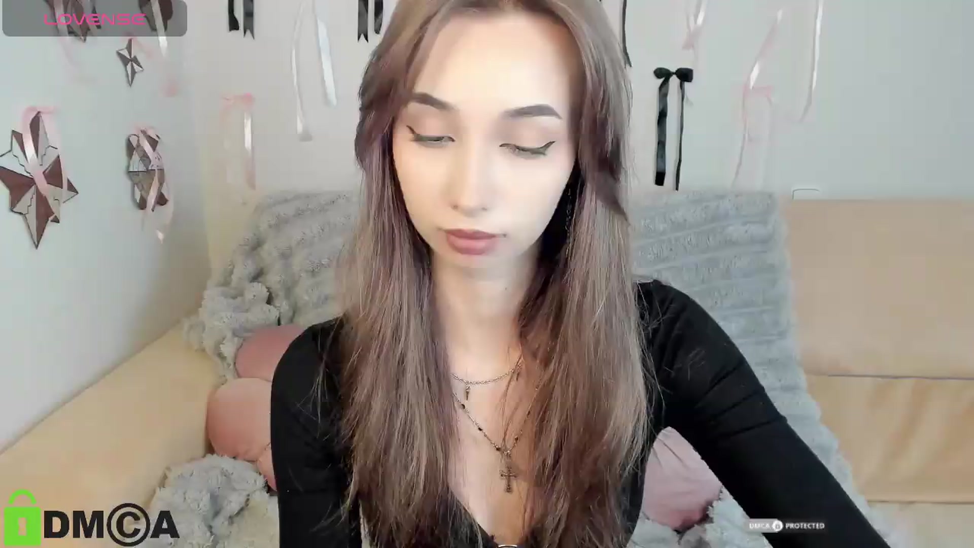Gallery image thumbnail from RobertaEspert's myfreecams stream on, 08/25/2026, 12:59 image 10 of 20