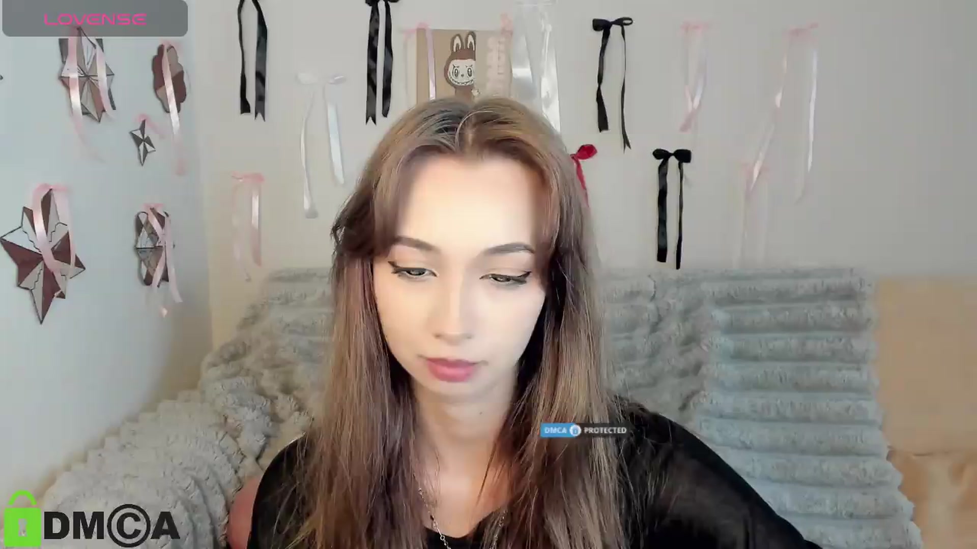 Gallery image thumbnail from RobertaEspert's myfreecams stream on, 08/28/2026, 10:38 image 6 of 20