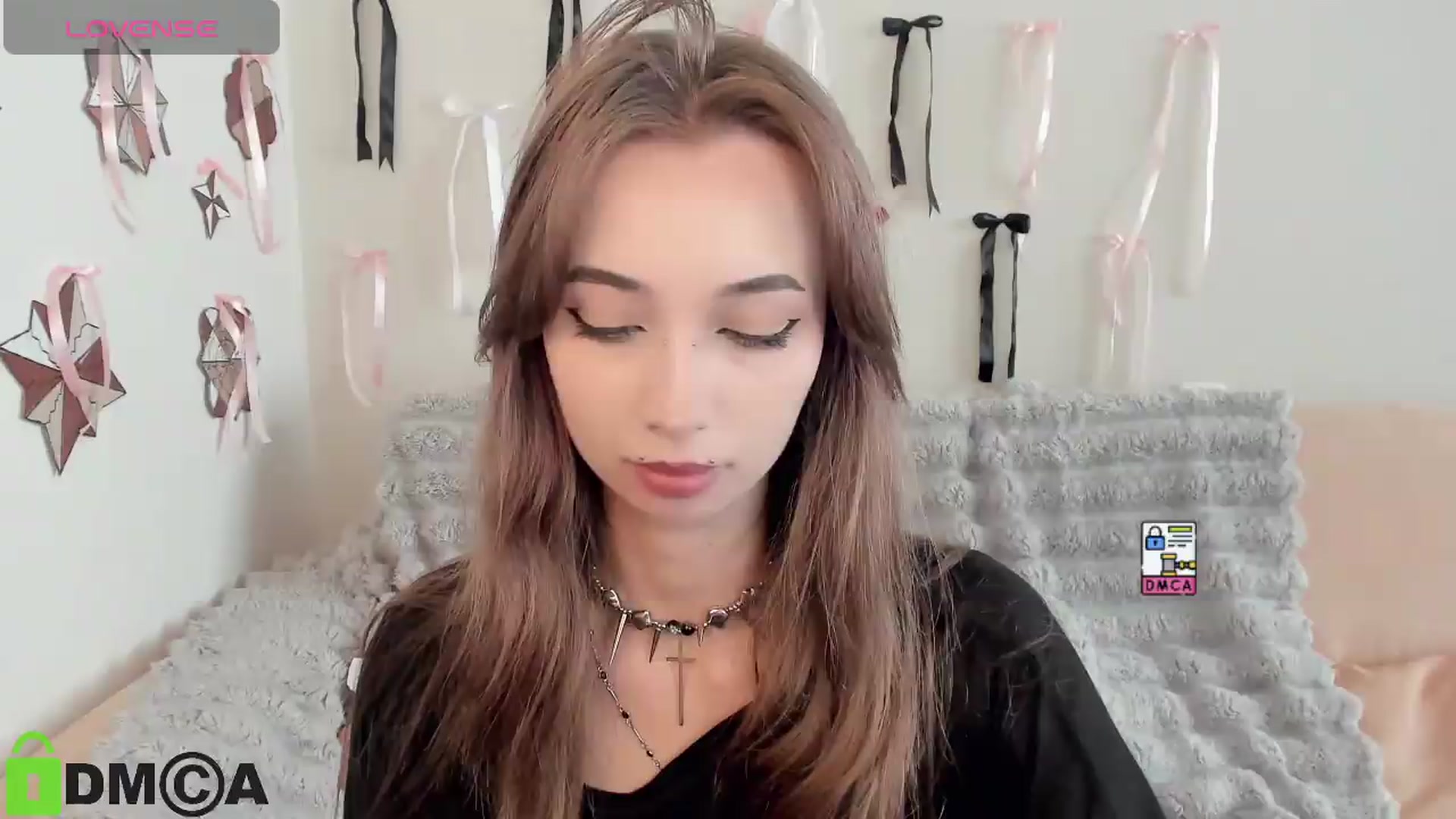 Gallery image thumbnail from RobertaEspert's myfreecams stream on, 08/31/2026, 12:43 image 9 of 20