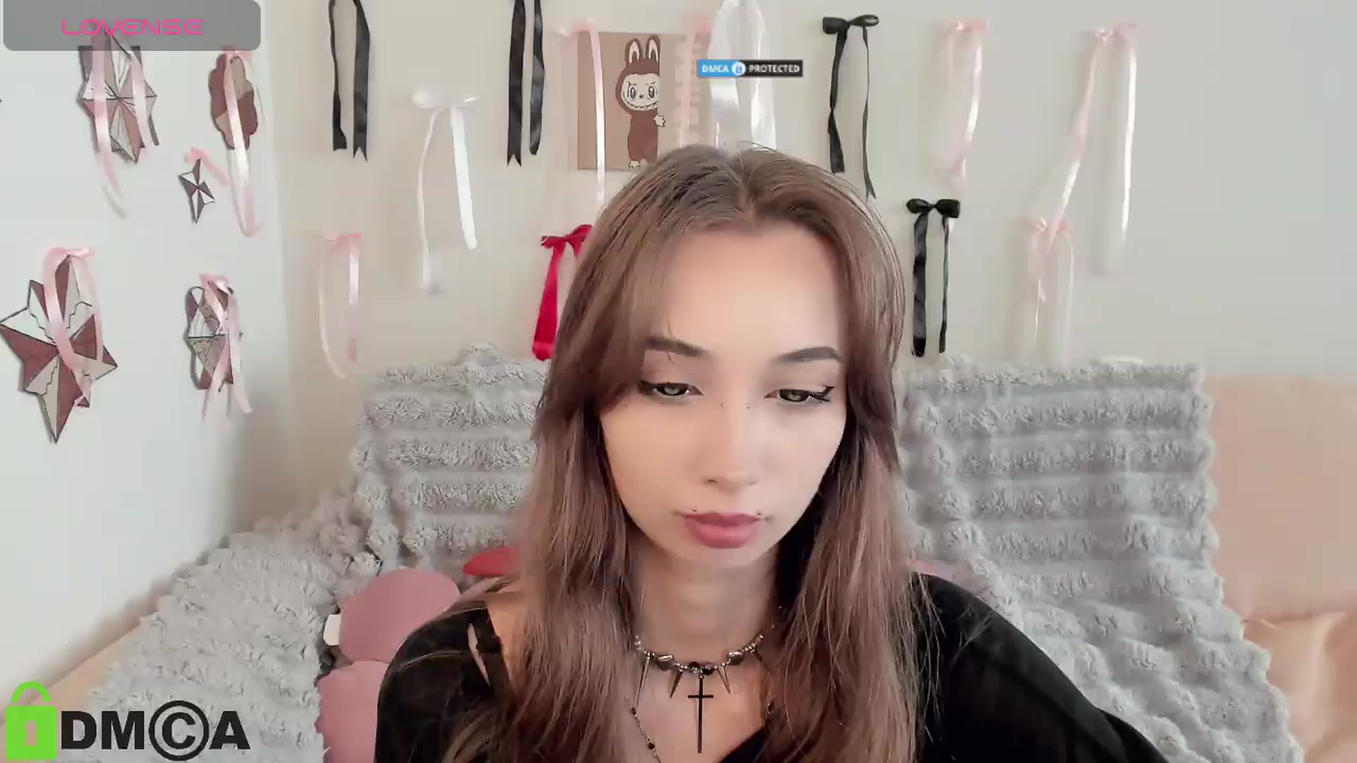 Gallery image thumbnail from RobertaEspert's myfreecams stream on, 08/31/2026, 12:43 image 17 of 20