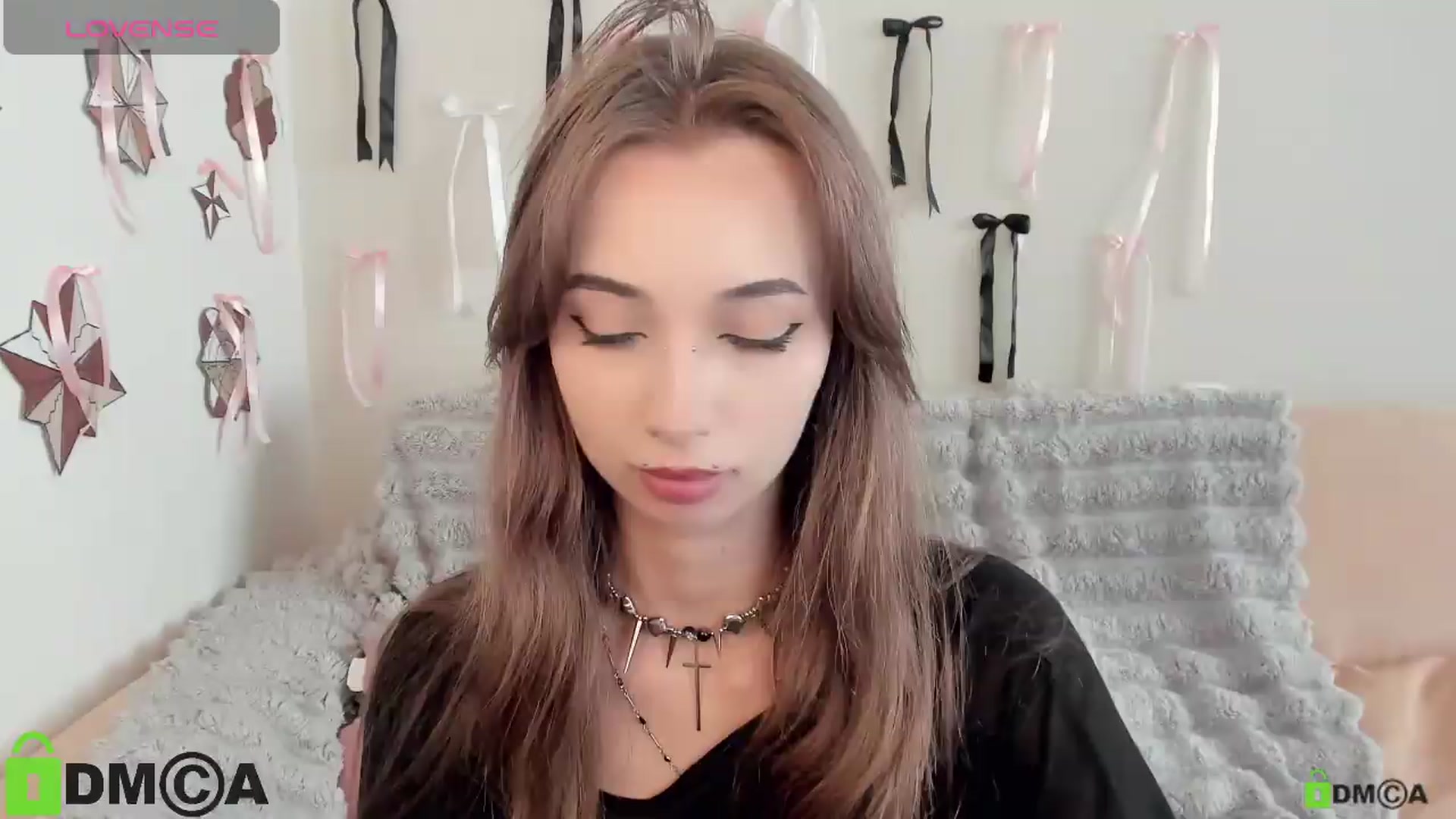 Gallery image thumbnail from RobertaEspert's myfreecams stream on, 08/31/2026, 12:43 image 6 of 20
