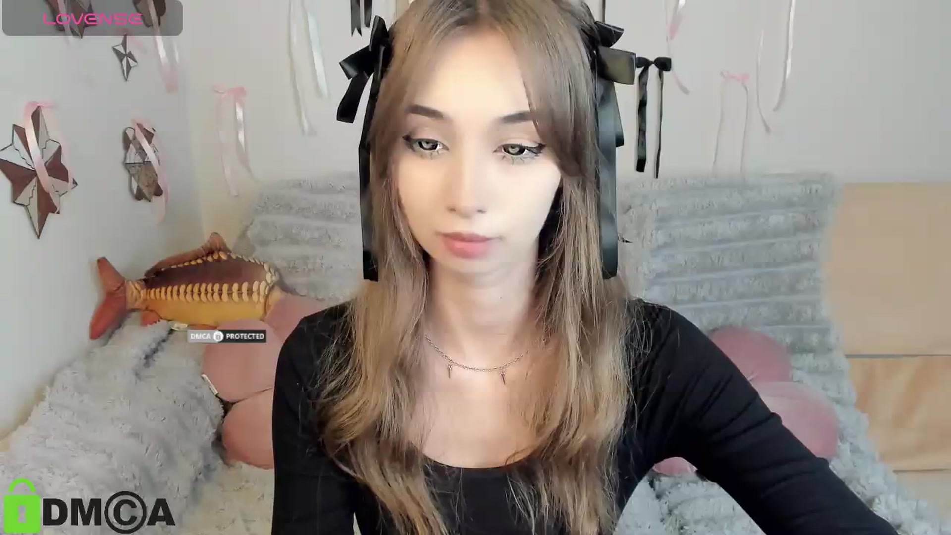 Gallery image thumbnail from RobertaEspert's myfreecams stream on, 09/10/2026, 10:35 image 6 of 20