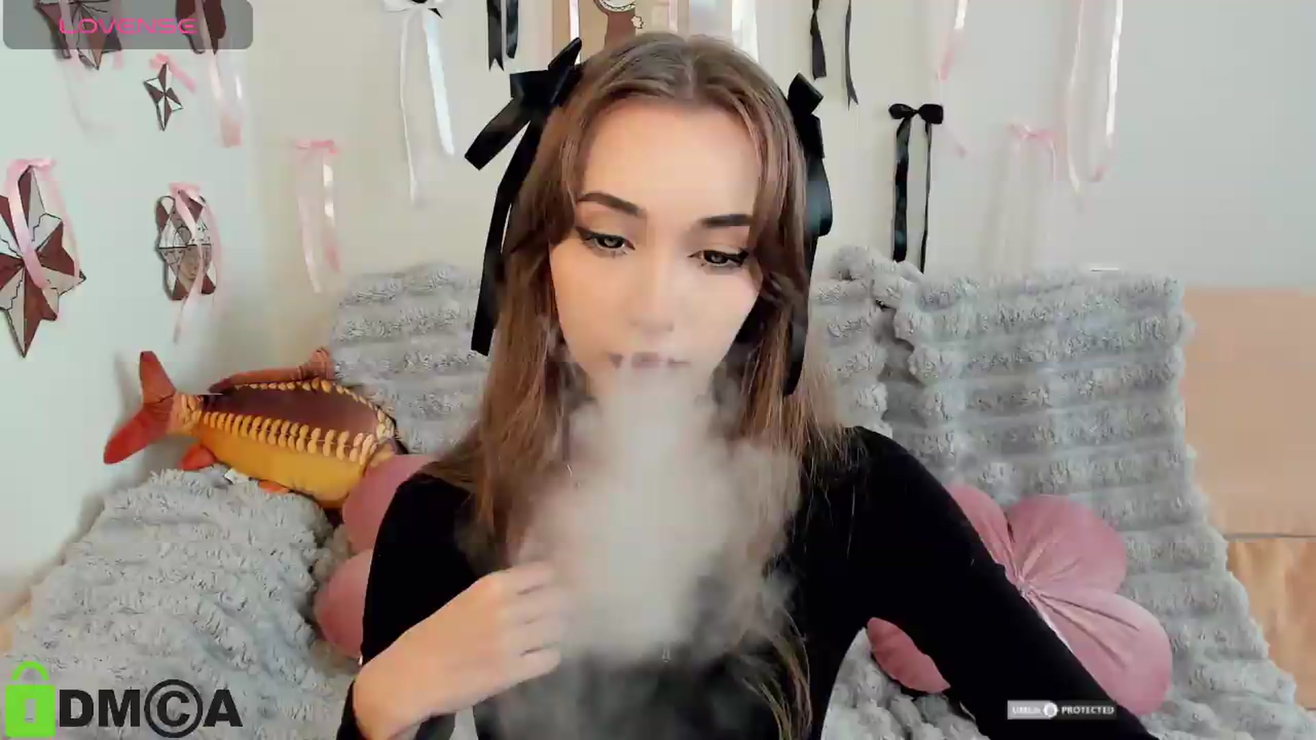 Gallery image thumbnail from RobertaEspert's myfreecams stream on, 09/14/2026, 11:52 image 14 of 20