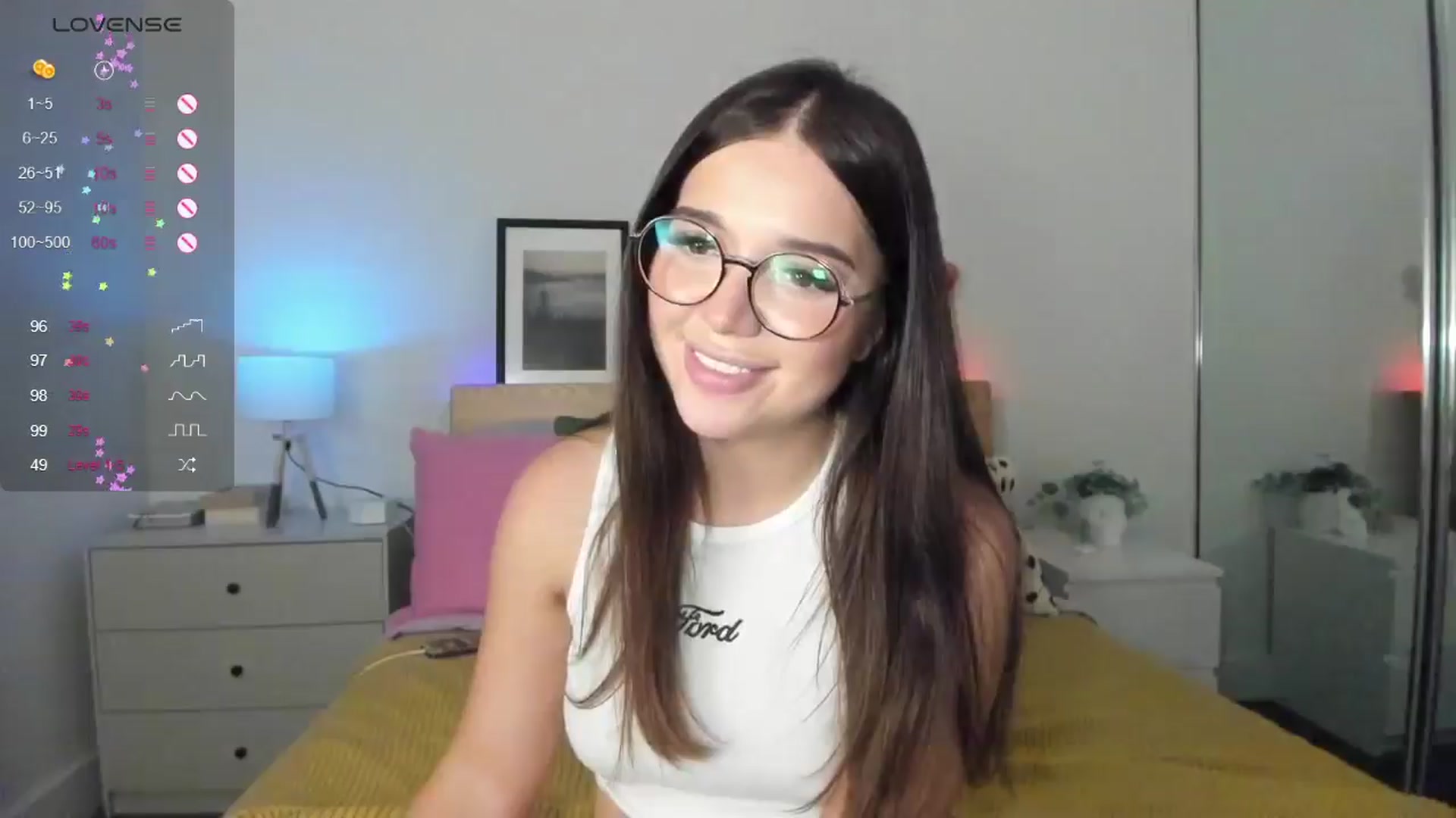 Gallery image thumbnail from Roberts's myfreecams stream on, 03/31/2024, 09:57 image 10 of 20