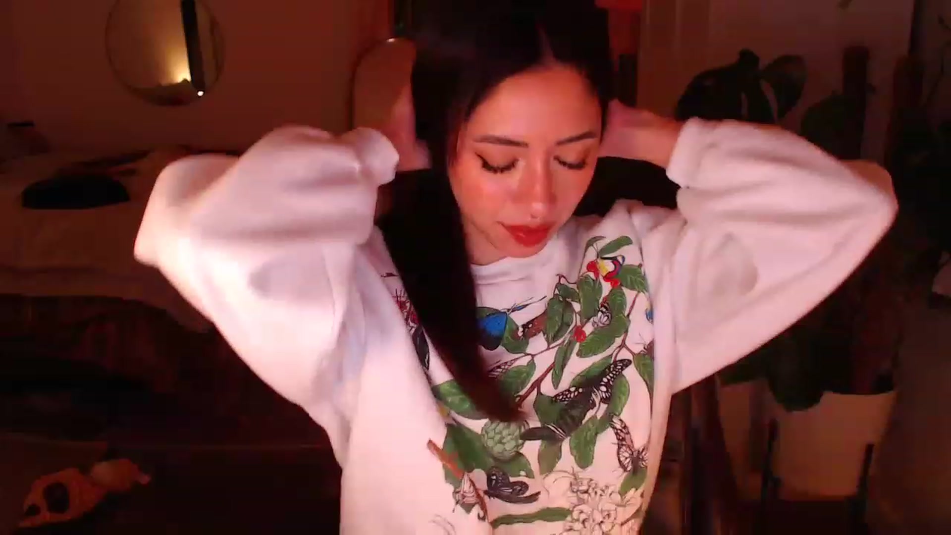 Gallery image thumbnail from RobinMae's myfreecams stream on, 11/22/2022, 05:54 image 11 of 20