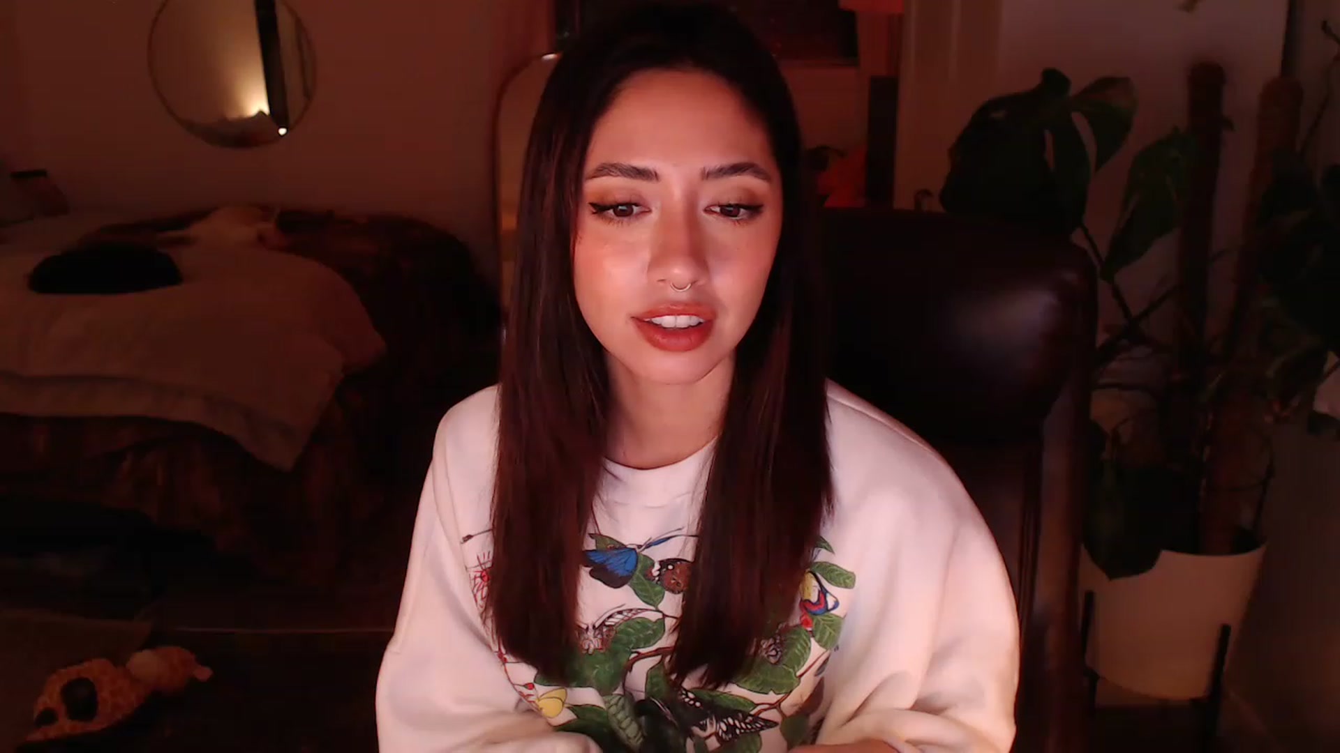Gallery image thumbnail from RobinMae's myfreecams stream on, 11/22/2022, 05:54 image 2 of 20
