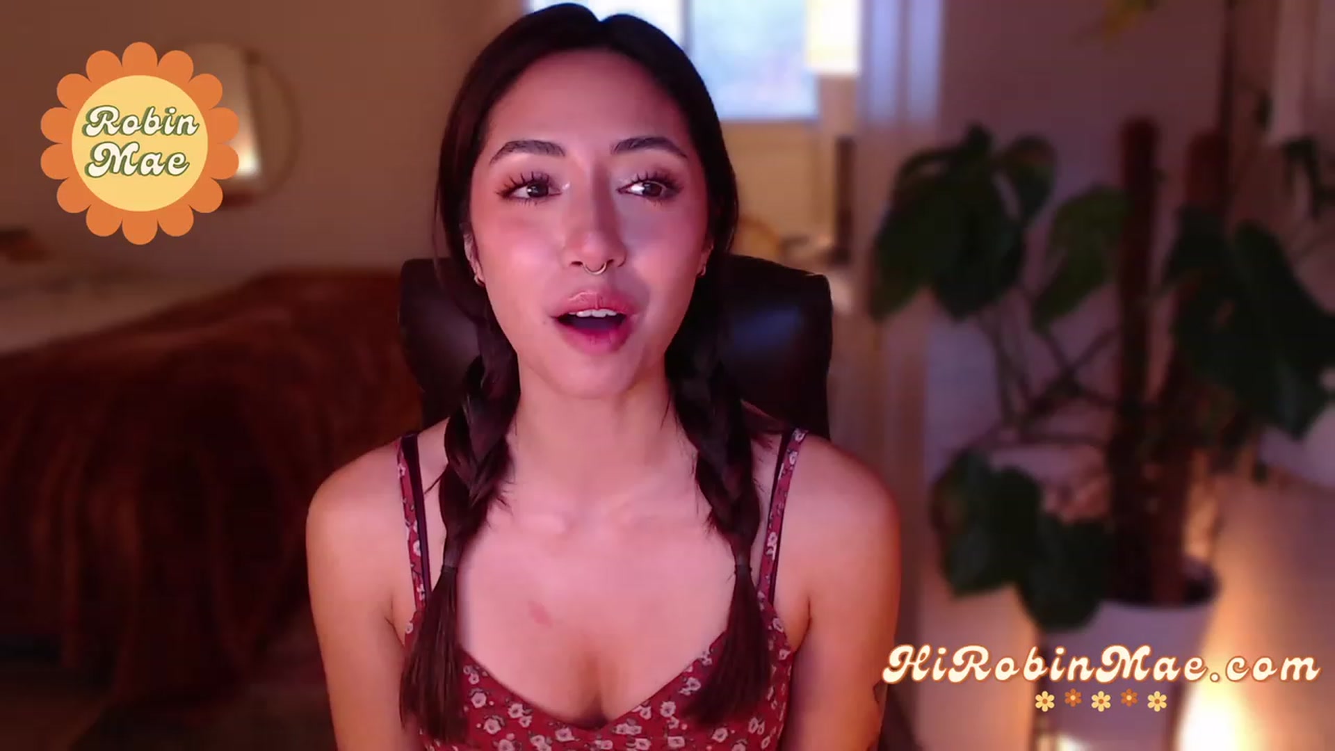 Gallery image thumbnail from RobinMae's myfreecams stream on, 11/24/2022, 24:02 image 12 of 20