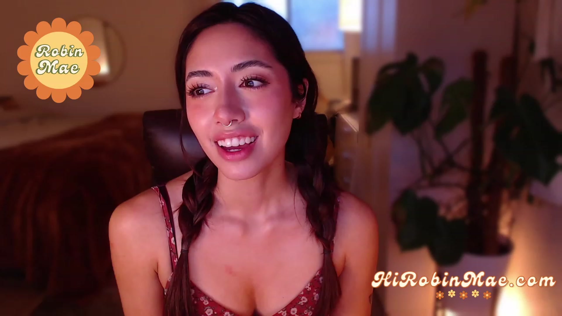Gallery image thumbnail from RobinMae's myfreecams stream on, 11/24/2022, 24:02 image 15 of 20