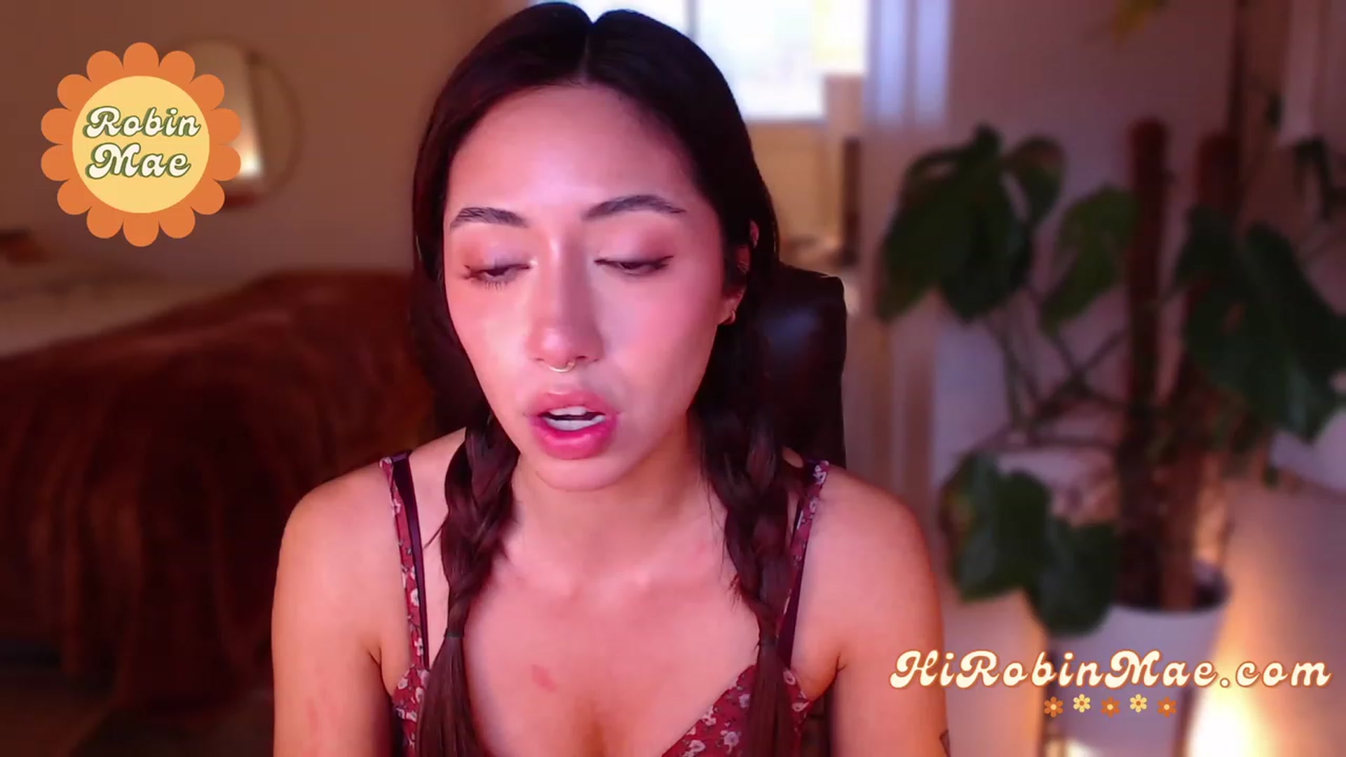 Gallery image thumbnail from RobinMae's myfreecams stream on, 11/24/2022, 24:02 image 9 of 20