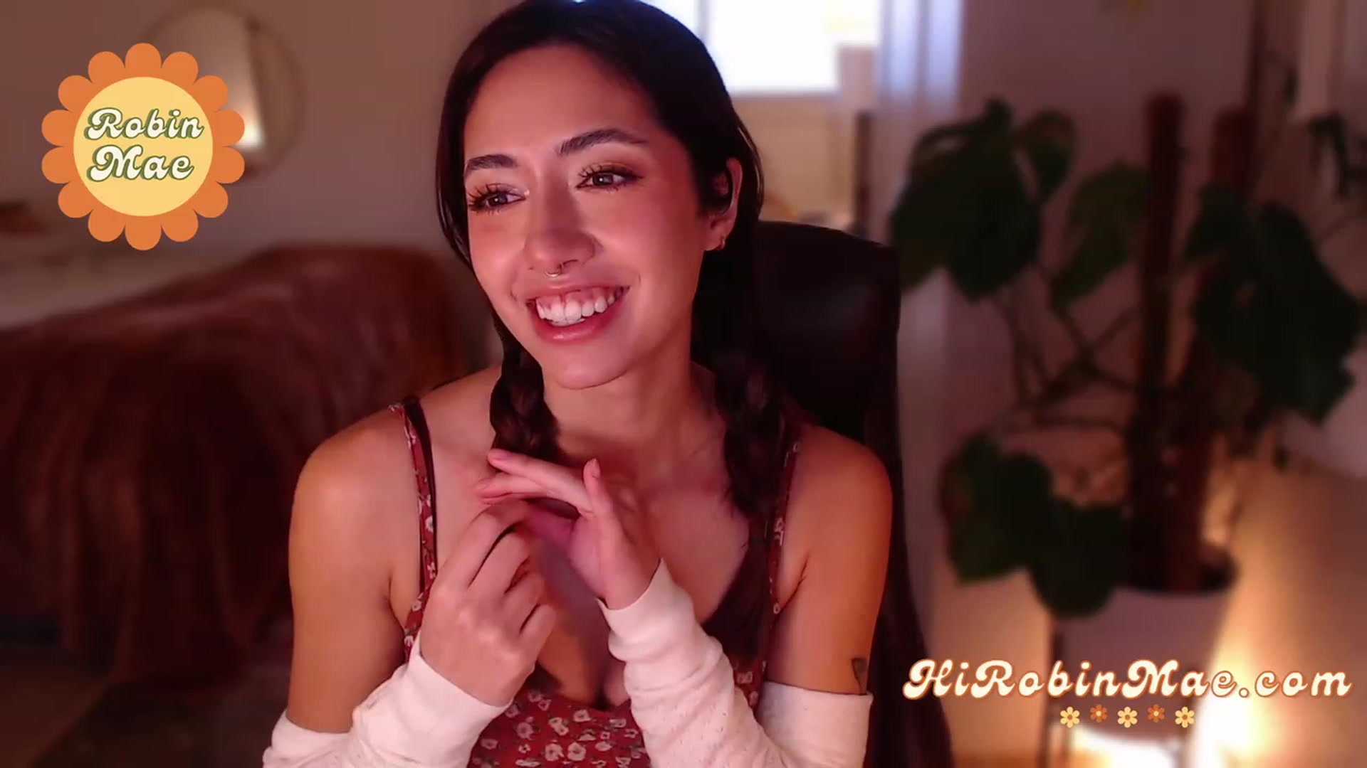 Gallery image thumbnail from RobinMae's myfreecams stream on, 11/24/2022, 24:02 image 4 of 20