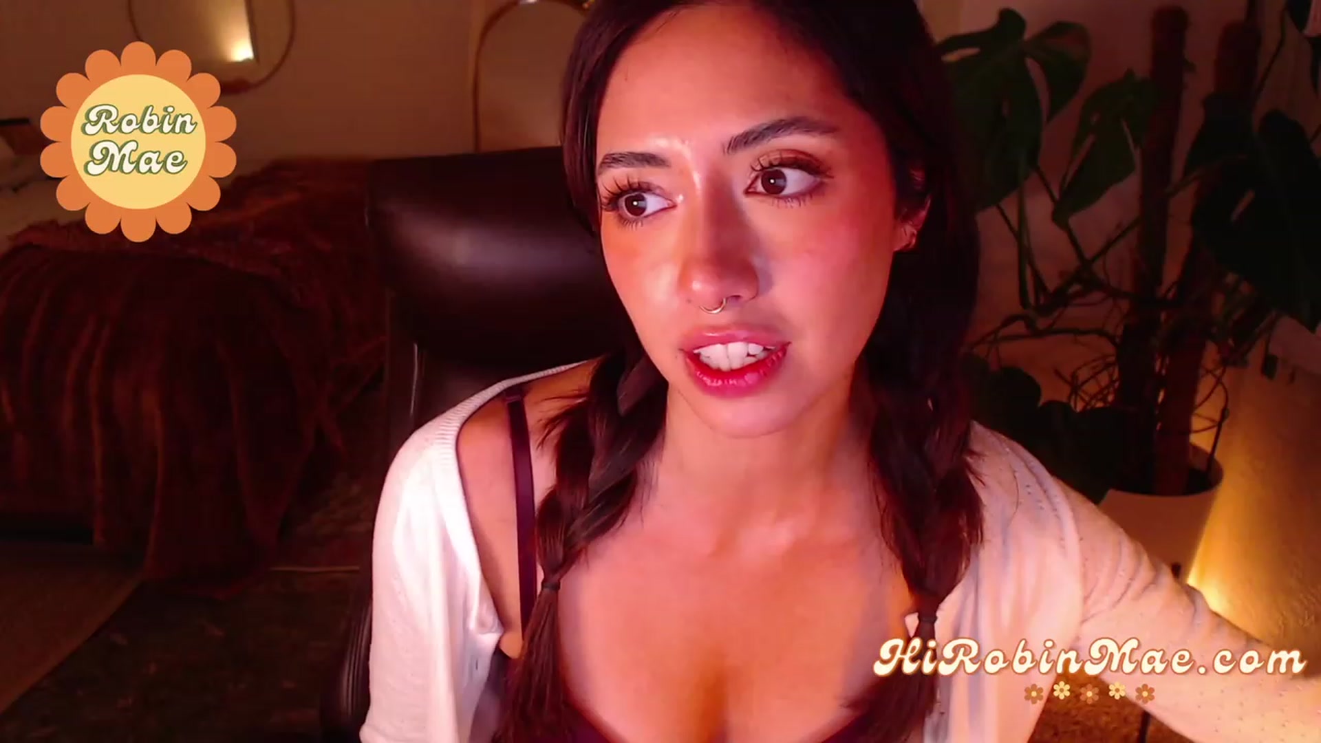 Gallery image thumbnail from RobinMae's myfreecams stream on, 11/24/2022, 01:49 image 19 of 20