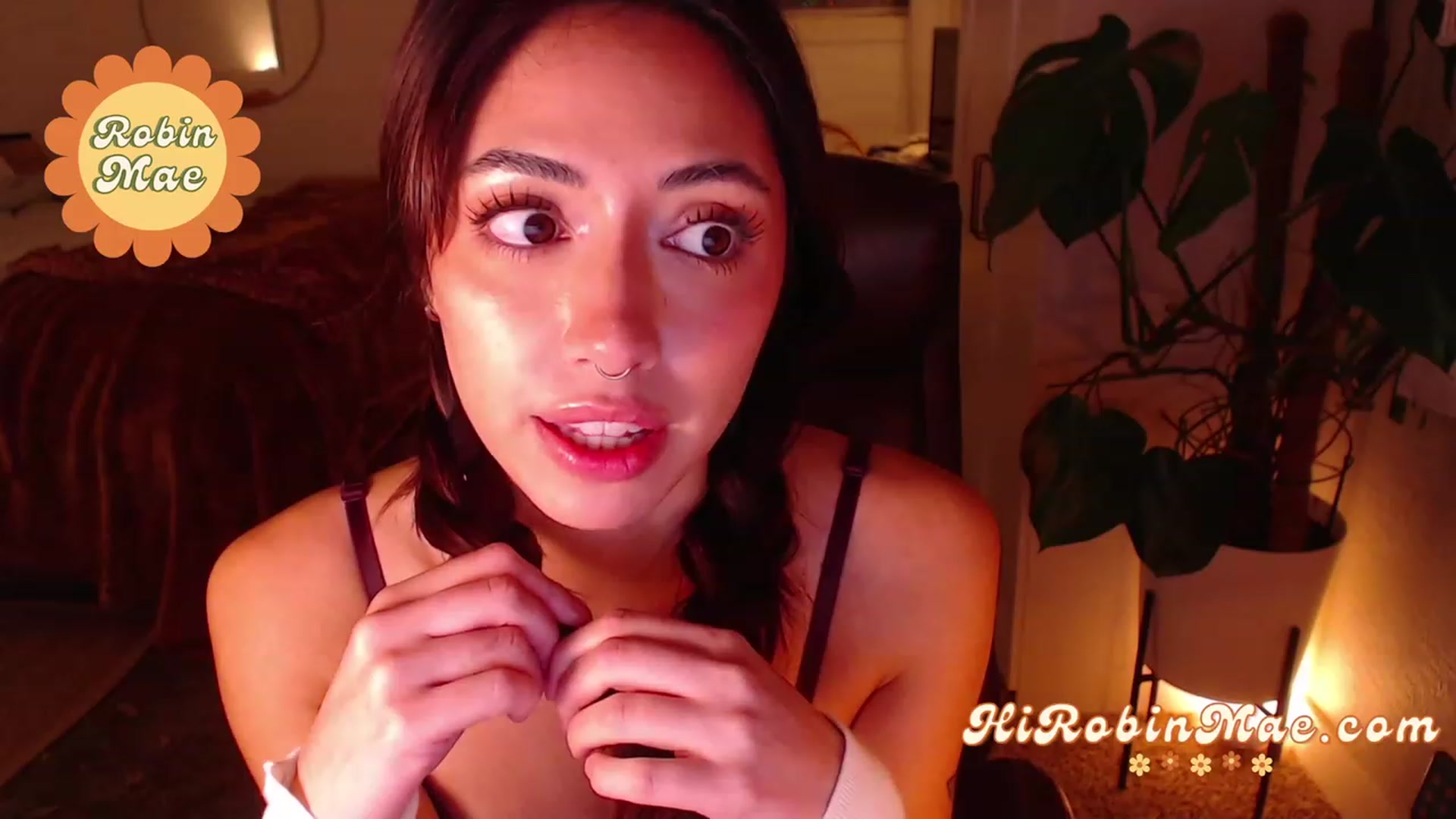 Gallery image thumbnail from RobinMae's myfreecams stream on, 11/24/2022, 01:49 image 9 of 20