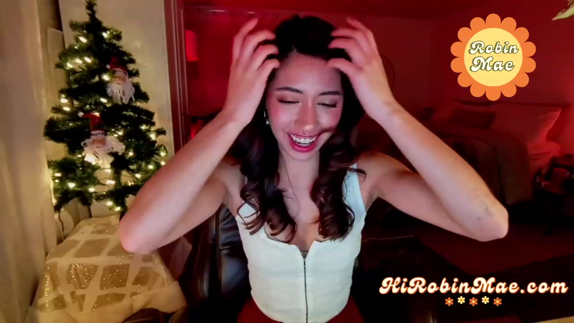 Gallery image thumbnail from RobinMae's myfreecams stream on, 12/02/2022, 08:01 image 5 of 20