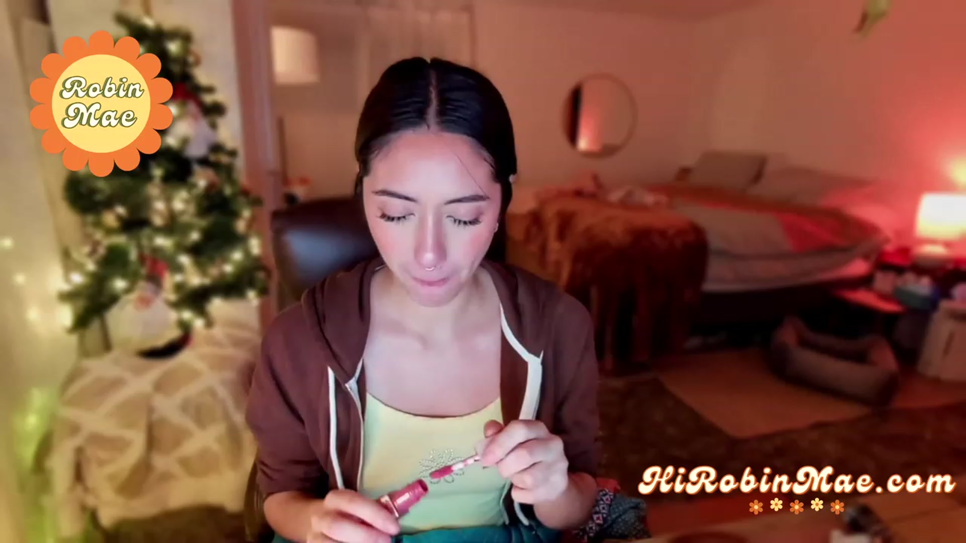 Gallery image thumbnail from RobinMae's myfreecams stream on, 12/07/2022, 03:20 image 7 of 20