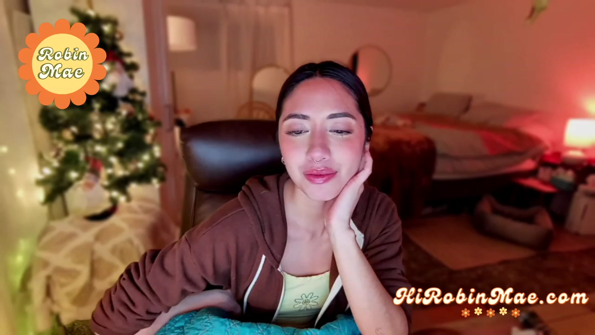 Gallery image thumbnail from RobinMae's myfreecams stream on, 12/07/2022, 03:20 image 11 of 20
