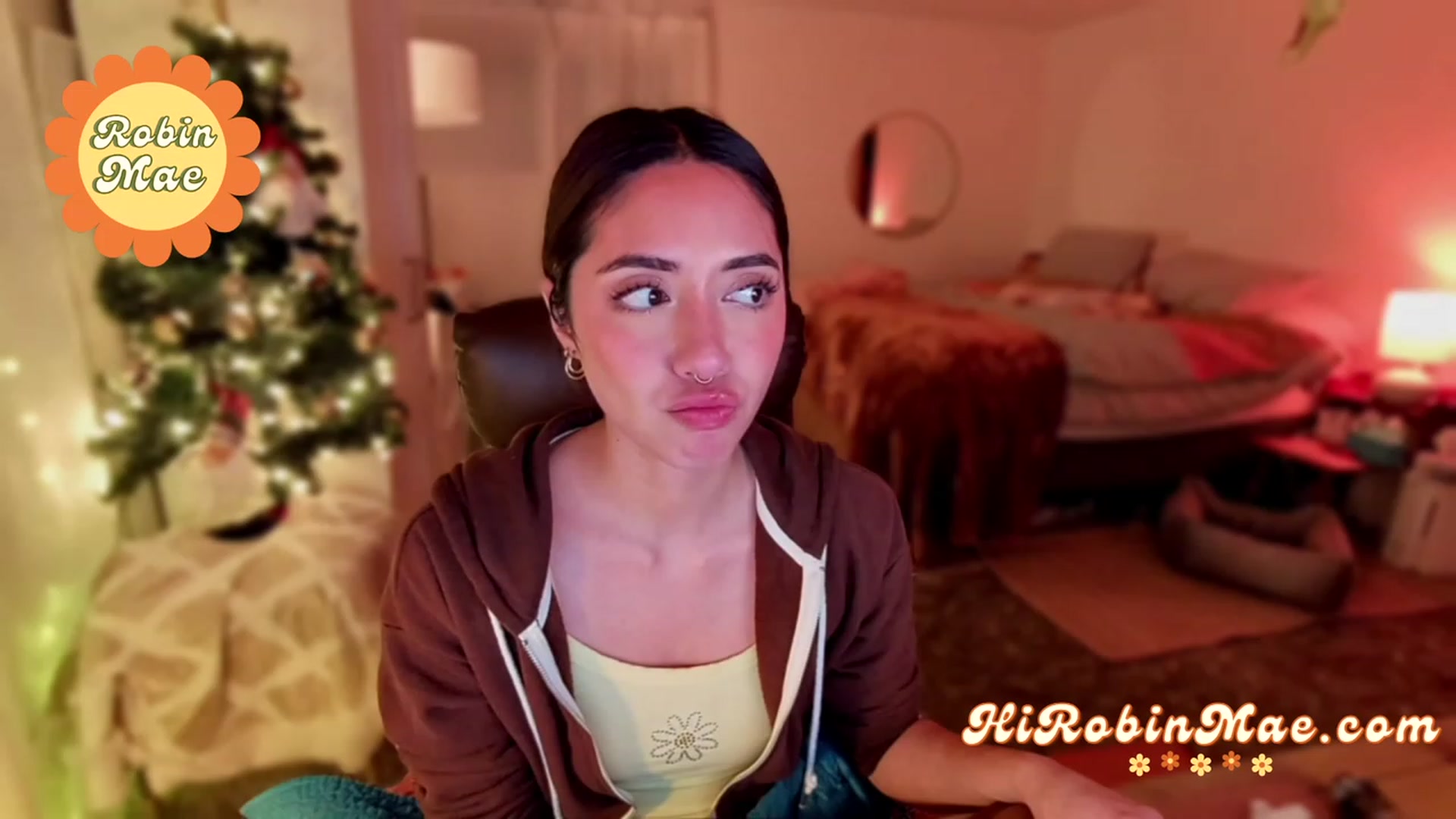 Gallery image thumbnail from RobinMae's myfreecams stream on, 12/07/2022, 03:20 image 19 of 20
