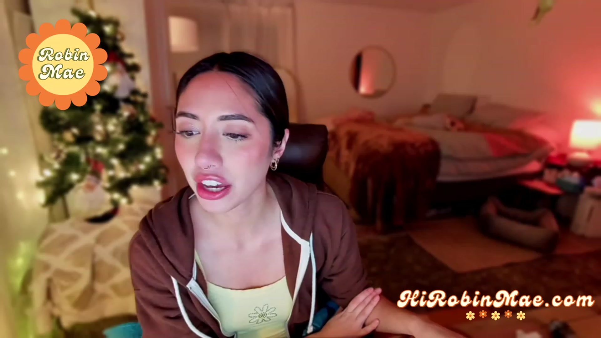 Gallery image thumbnail from RobinMae's myfreecams stream on, 12/07/2022, 03:20 image 15 of 20