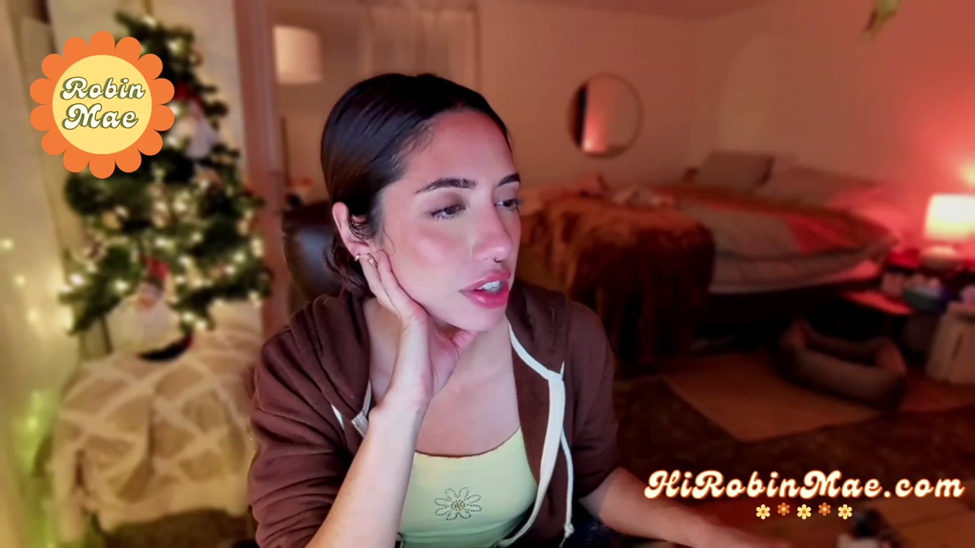 Gallery image thumbnail from RobinMae's myfreecams stream on, 12/07/2022, 03:20 image 10 of 20