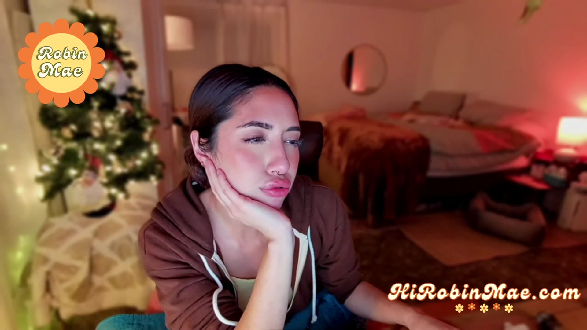 Gallery image thumbnail from RobinMae's myfreecams stream on, 12/07/2022, 03:20 image 16 of 20