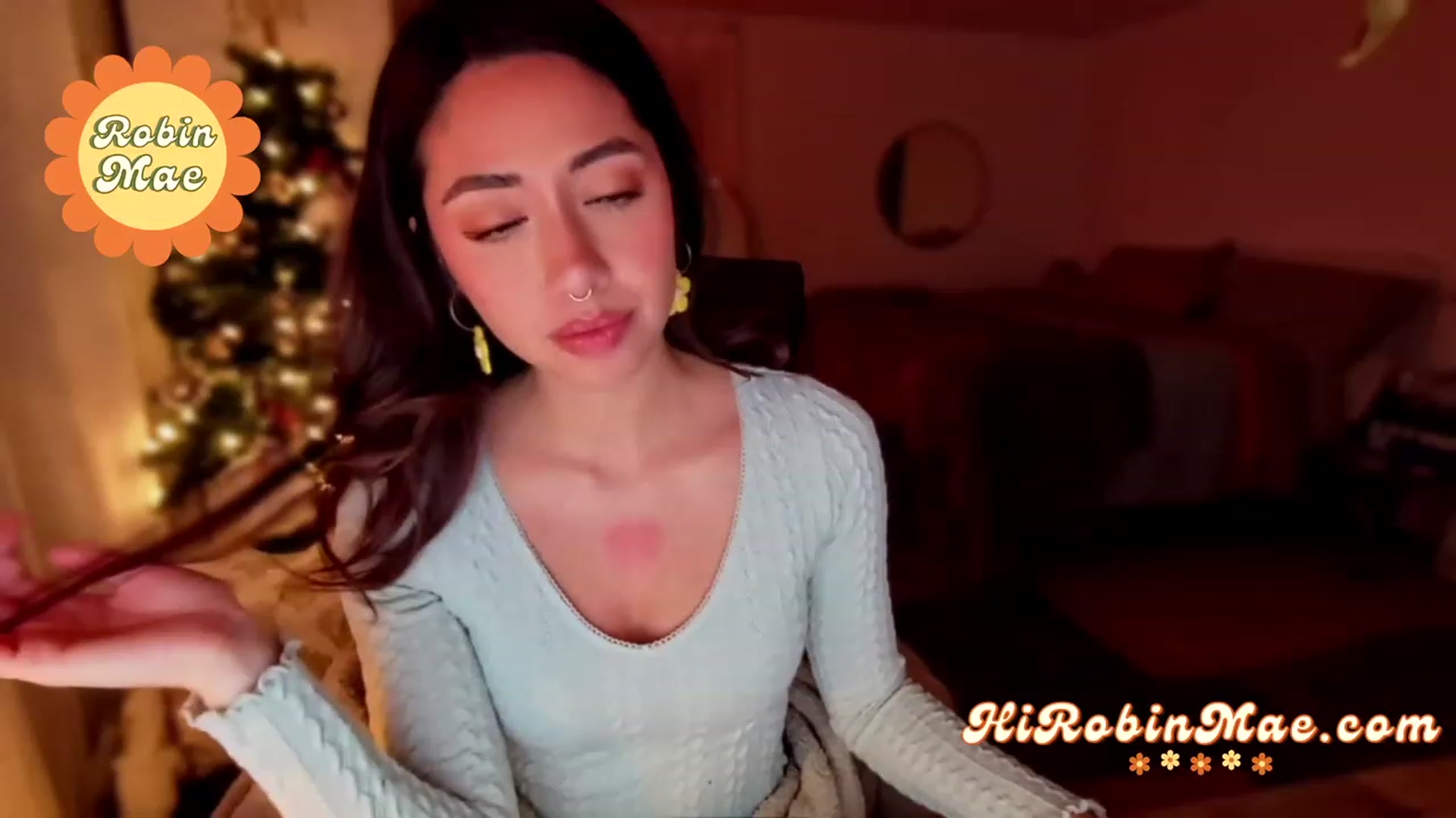 Gallery image thumbnail from RobinMae's myfreecams stream on, 12/10/2022, 05:31 image 8 of 20