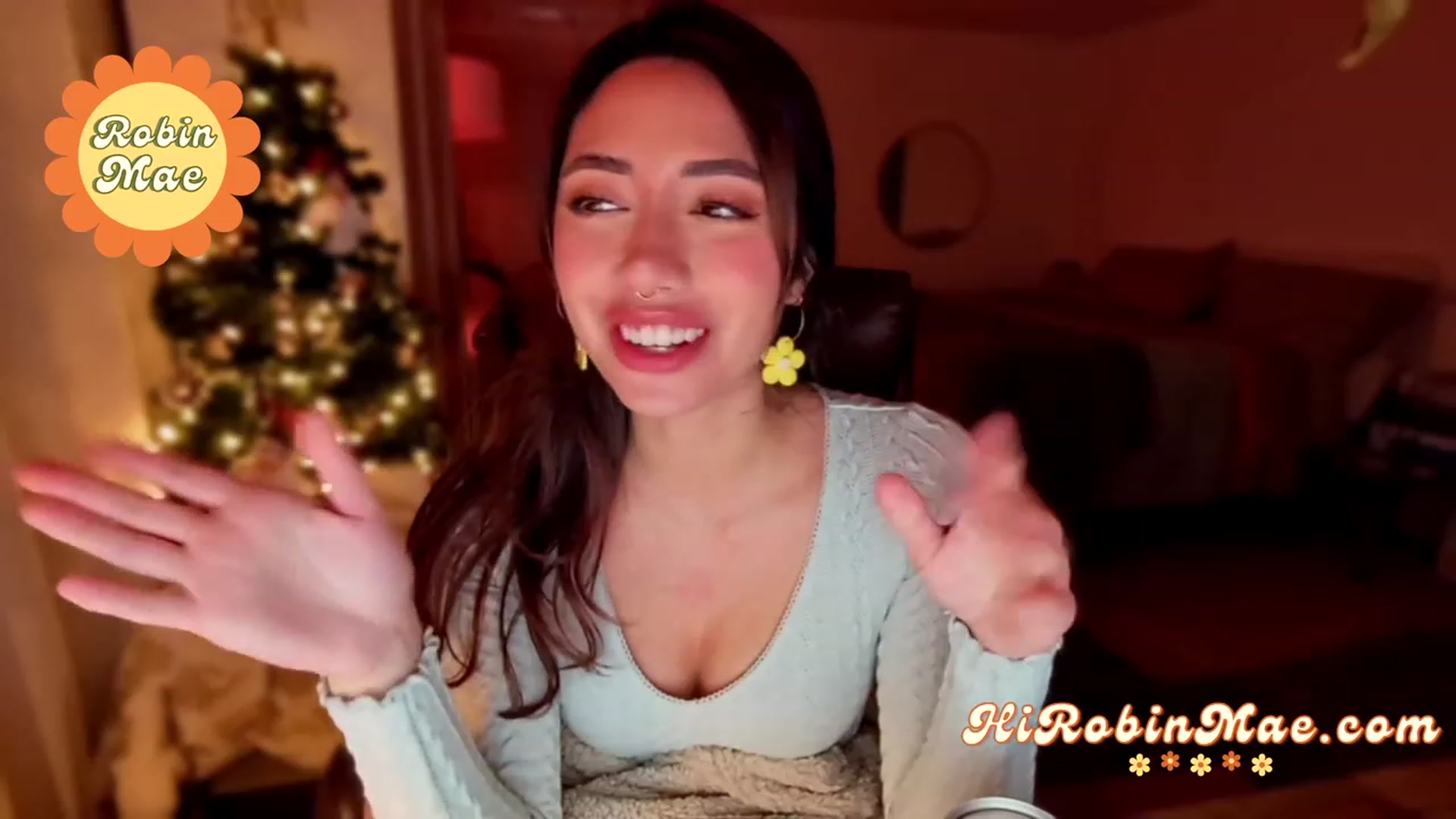 Gallery image thumbnail from RobinMae's myfreecams stream on, 12/10/2022, 05:31 image 5 of 20