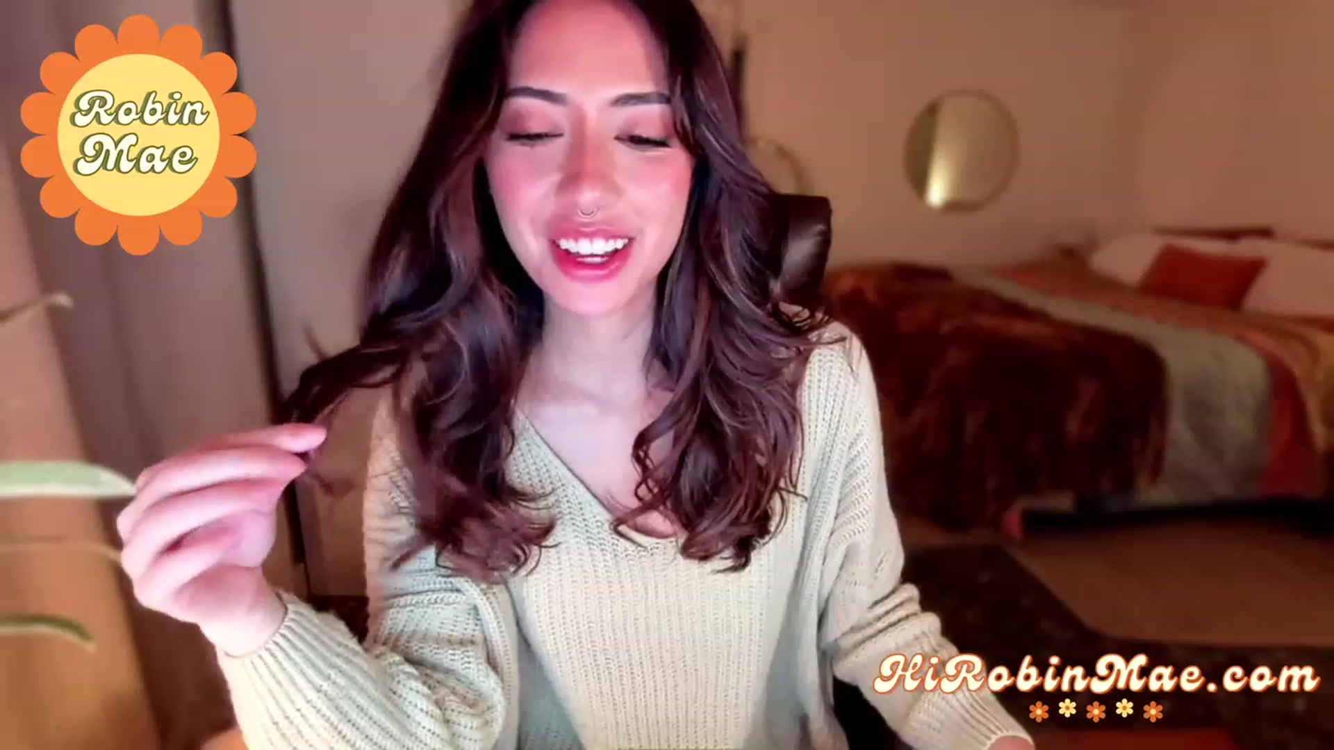 Gallery image thumbnail from RobinMae's myfreecams stream on, 01/04/2023, 04:35 image 10 of 20