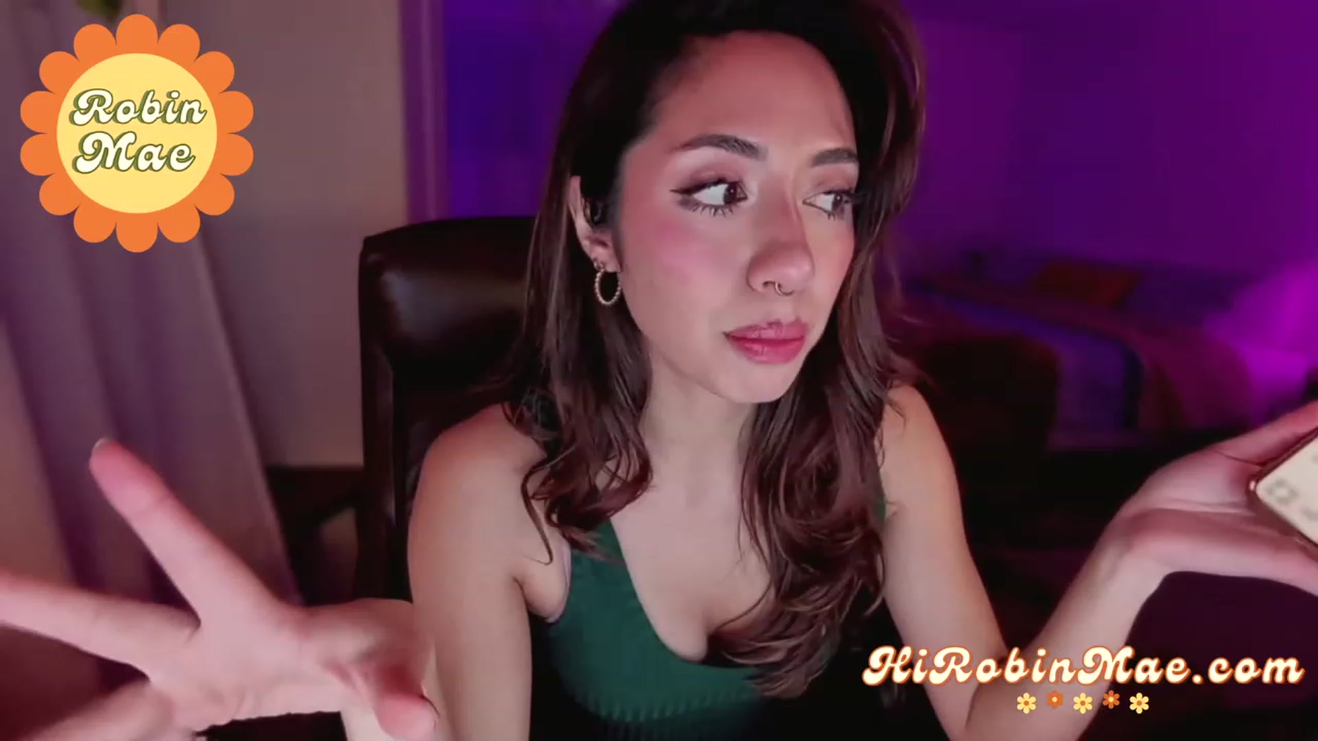 Gallery image thumbnail from RobinMae's myfreecams stream on, 01/21/2023, 07:35 image 19 of 20