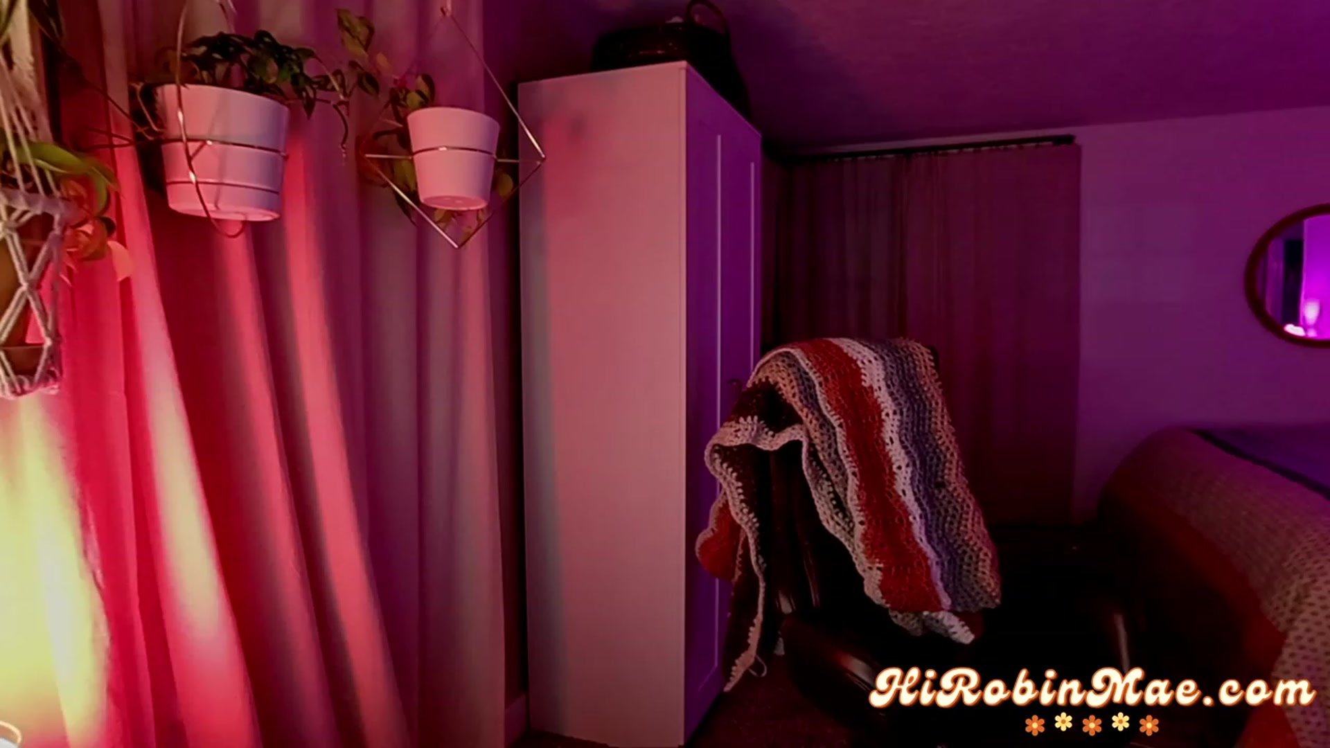 Gallery image thumbnail from RobinMae's myfreecams stream on, 10/31/2023, 04:54 image 1 of 20