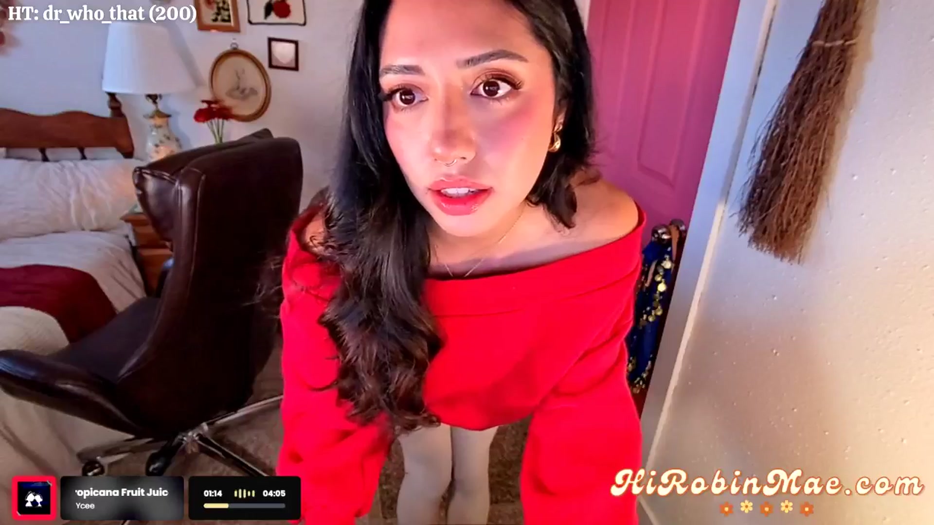 Gallery image thumbnail from RobinMae's myfreecams stream on, 11/02/2024, 24:05 image 16 of 20