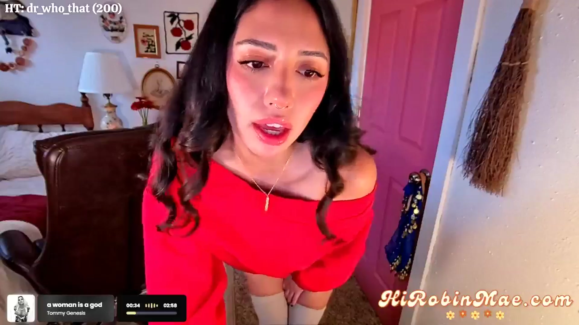 Gallery image thumbnail from RobinMae's myfreecams stream on, 11/02/2024, 24:25 image 4 of 20