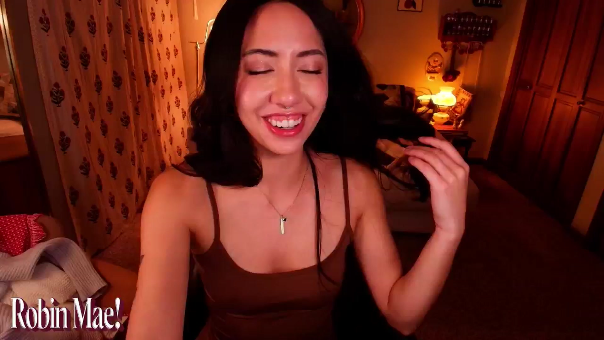 Gallery image thumbnail from RobinMae's myfreecams stream on, 10/07/2025, 04:42 image 19 of 20