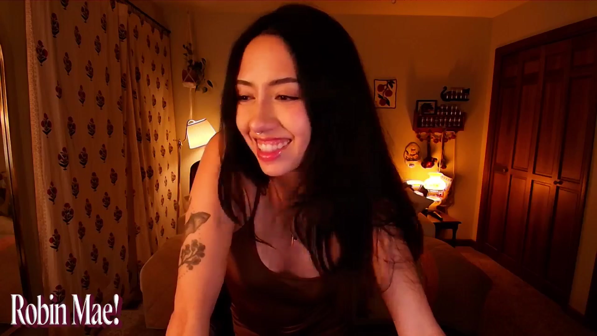 Gallery image thumbnail from RobinMae's myfreecams stream on, 11/05/2025, 04:23 image 3 of 20