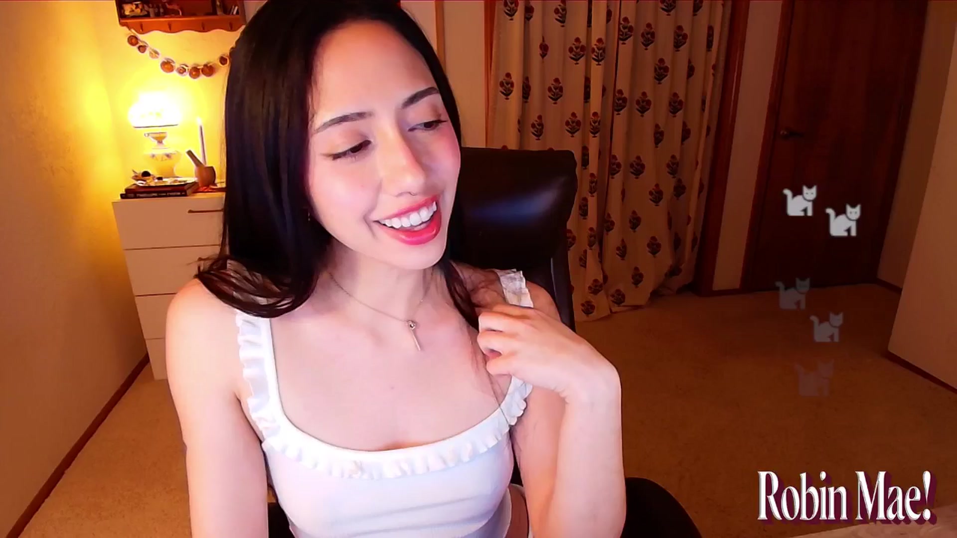 Gallery image thumbnail from RobinMae's myfreecams stream on, 04/03/2026, 04:37 image 9 of 20