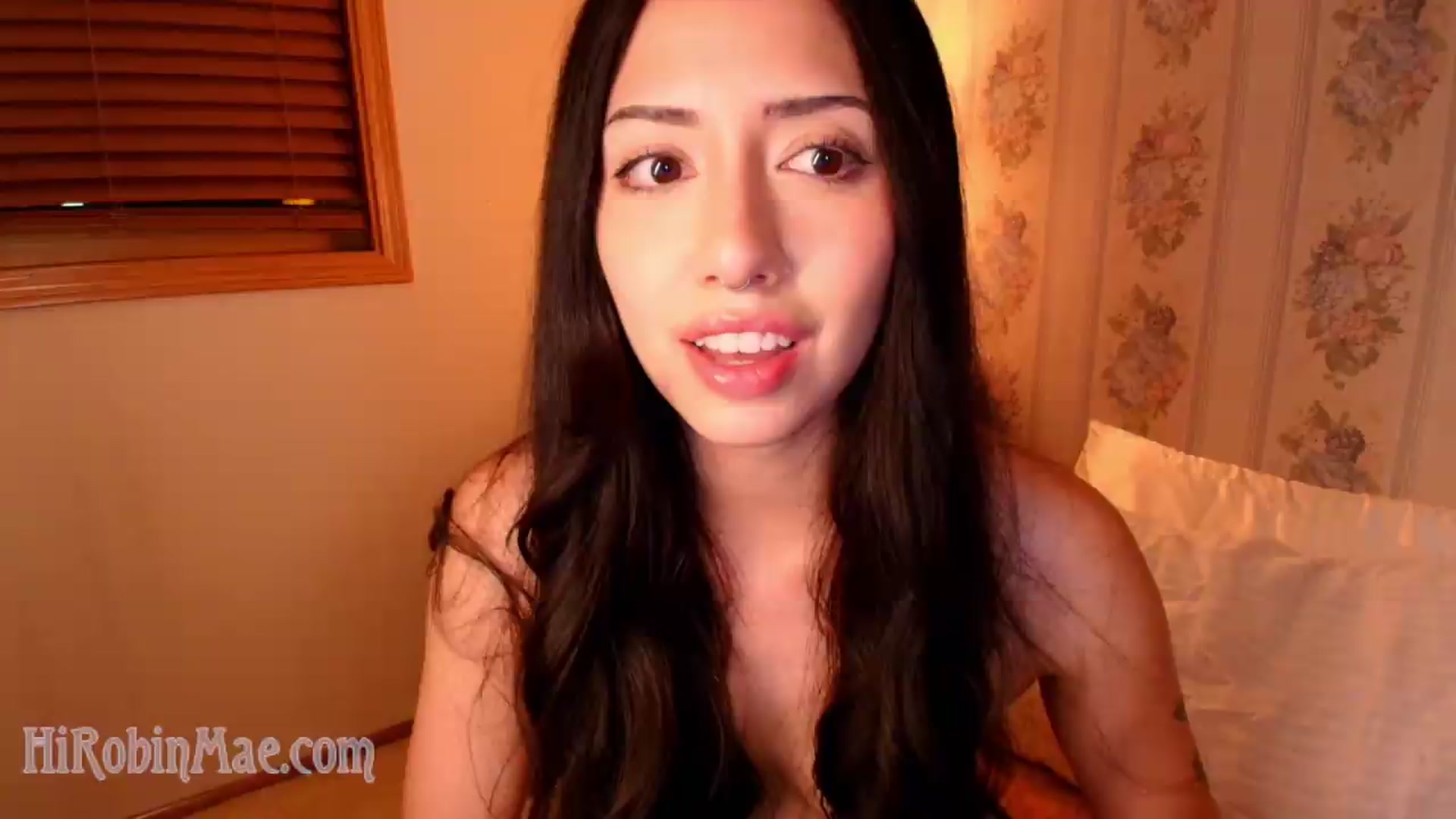 Gallery image thumbnail from RobinMae's myfreecams stream on, 07/15/2026, 08:33 image 13 of 20