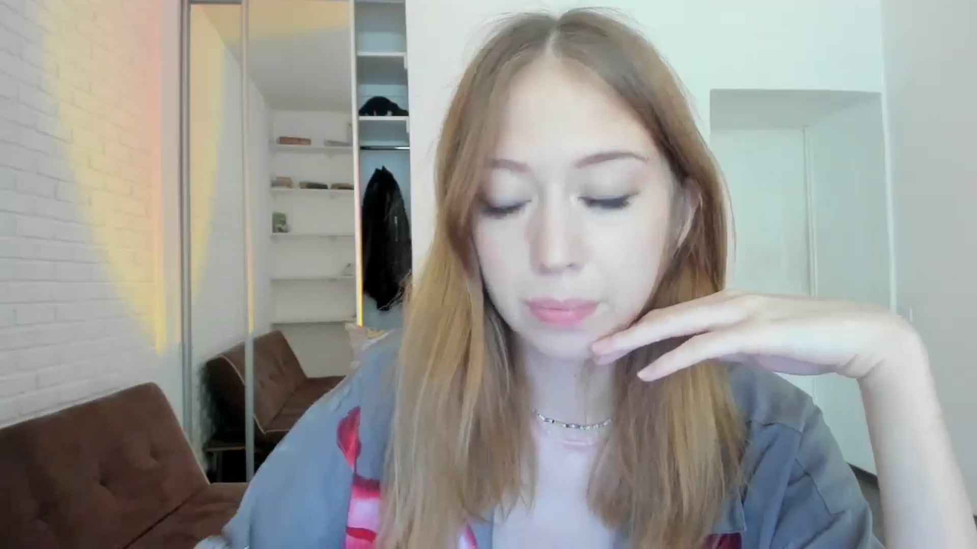 Gallery image thumbnail from RoboSasha's myfreecams stream on, 08/16/2024, 13:49 image 13 of 20