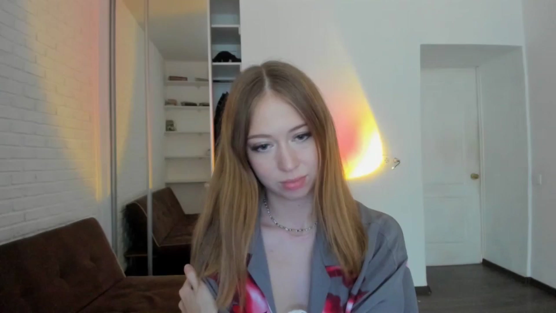 Gallery image thumbnail from RoboSasha's myfreecams stream on, 08/16/2024, 13:49 image 15 of 20