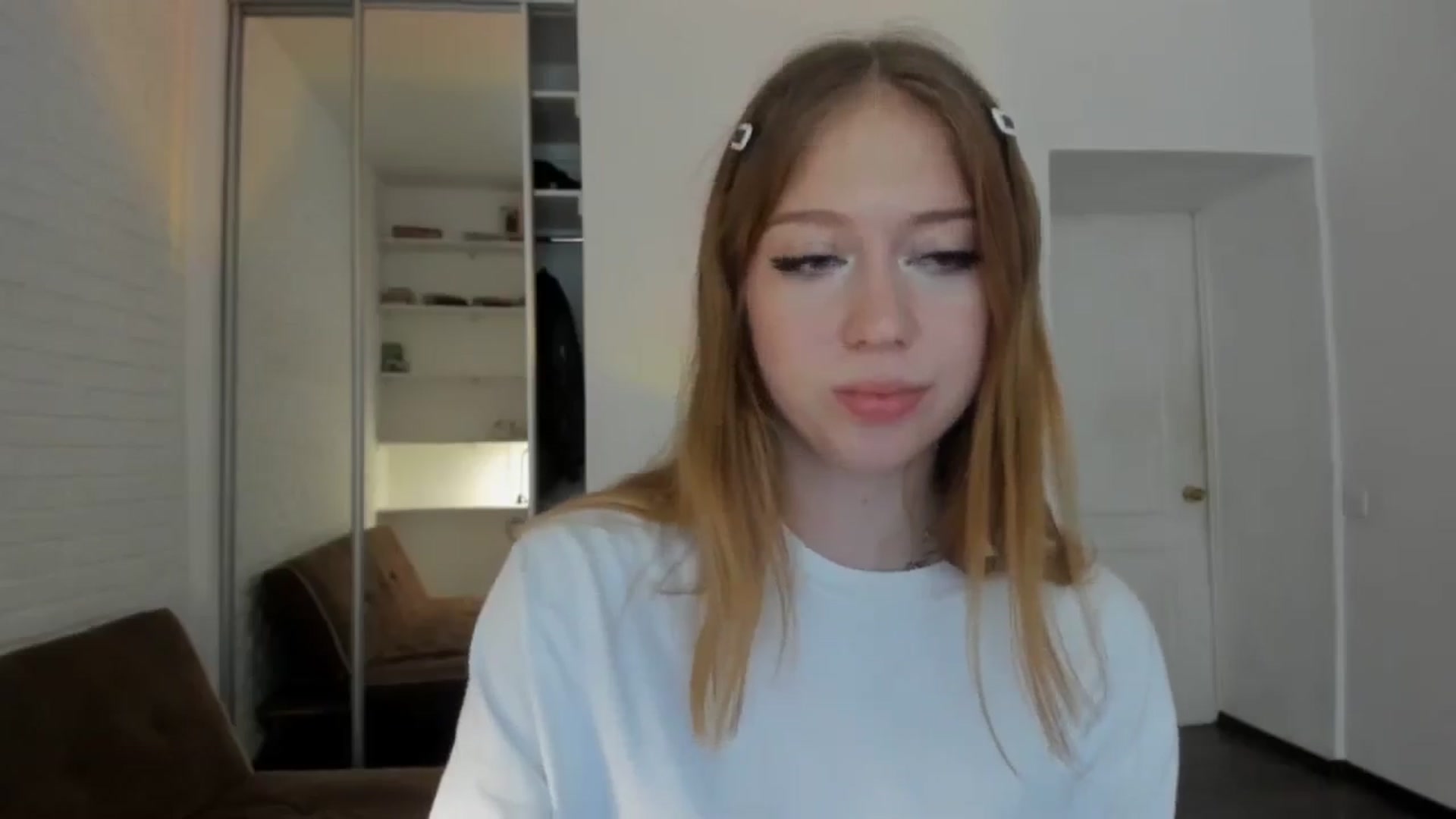Gallery image thumbnail from RoboSasha's myfreecams stream on, 08/17/2024, 13:10 image 14 of 20