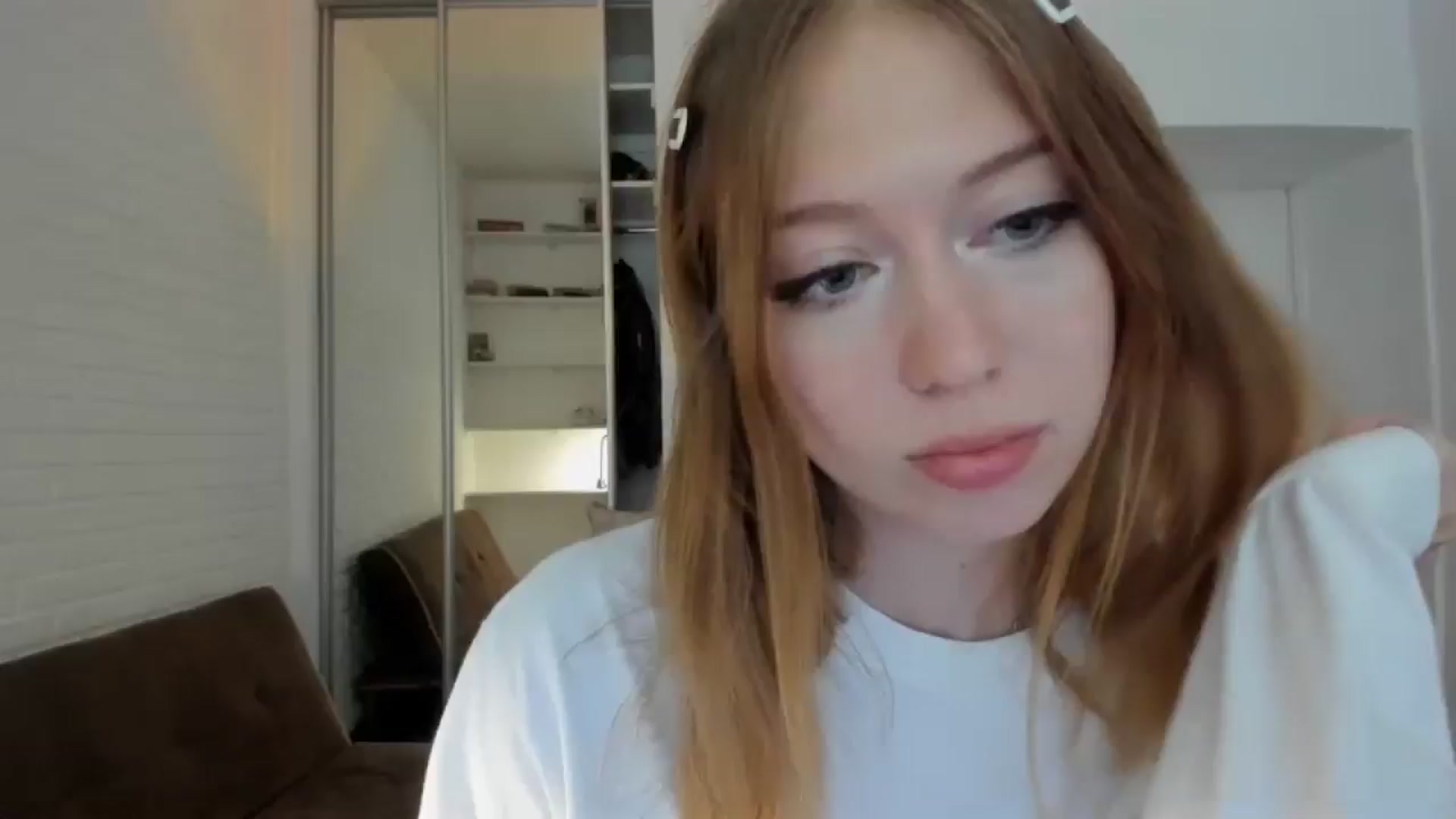Gallery image thumbnail from RoboSasha's myfreecams stream on, 08/17/2024, 13:10 image 1 of 20