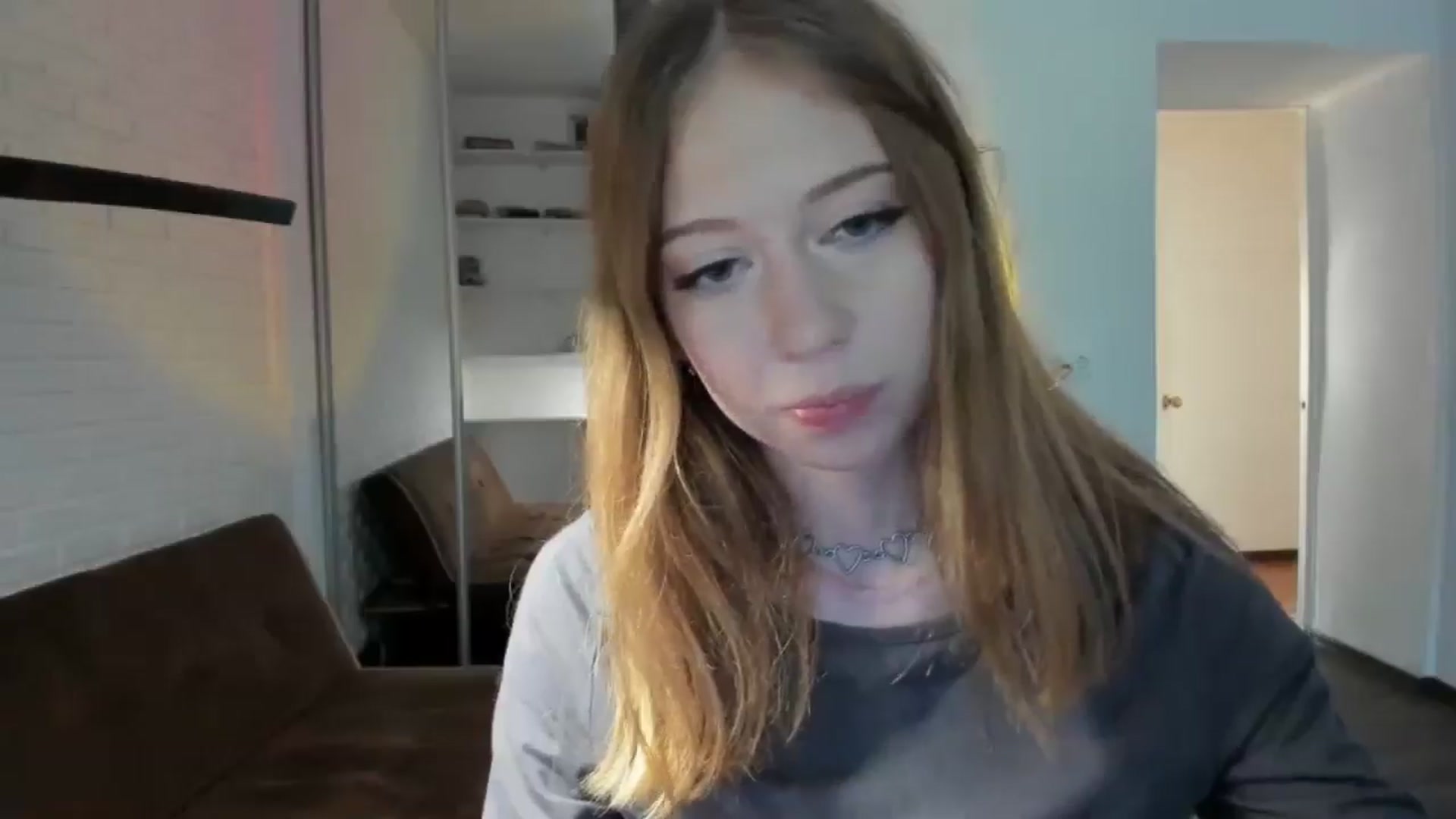 Gallery image thumbnail from RoboSasha's myfreecams stream on, 08/18/2024, 14:40 image 5 of 20
