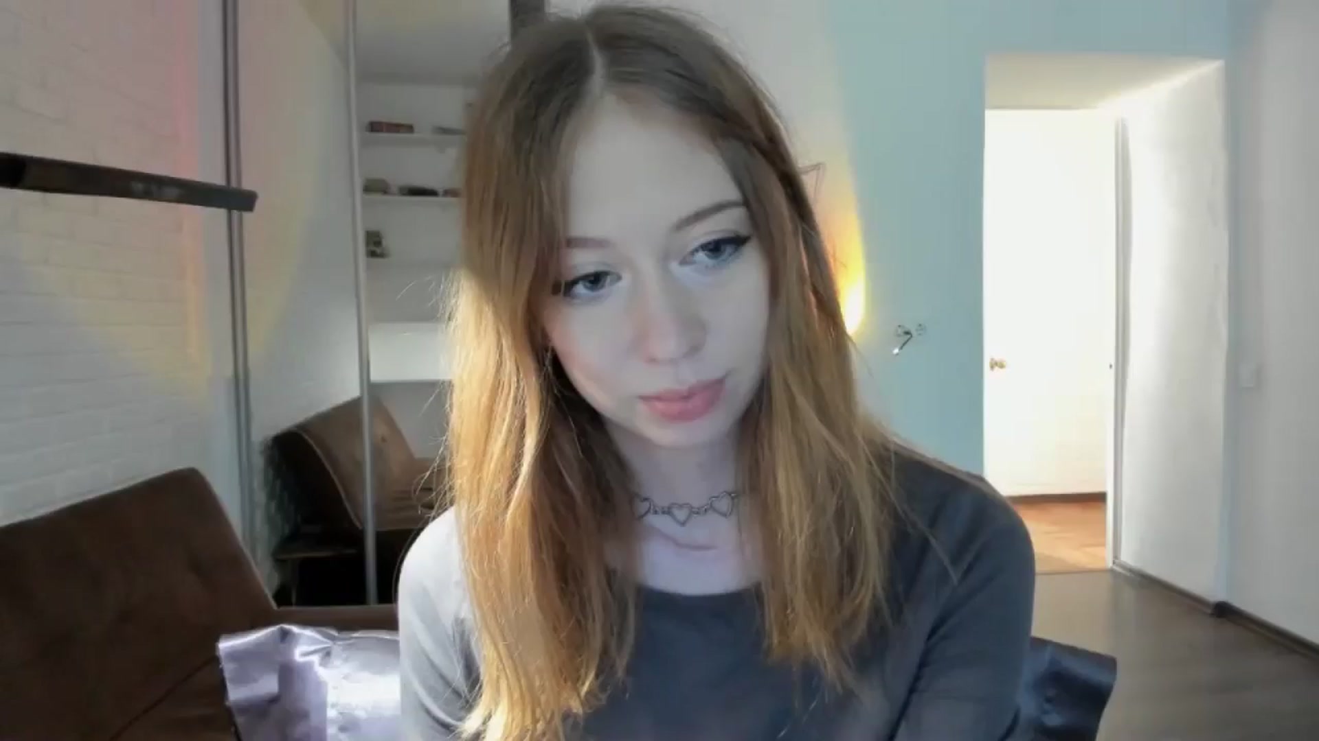 Gallery image thumbnail from RoboSasha's myfreecams stream on, 08/18/2024, 14:40 image 1 of 20