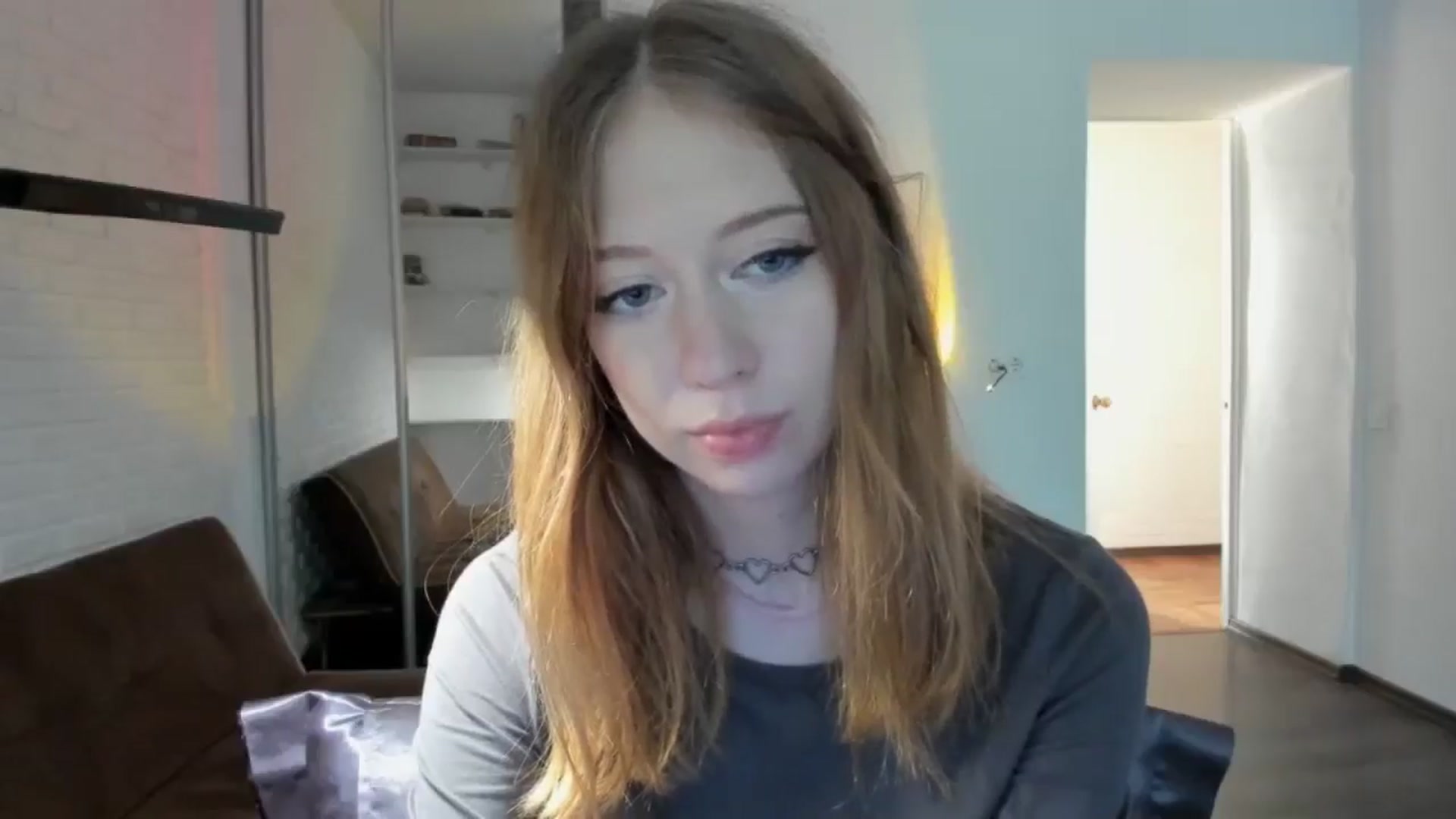 Gallery image thumbnail from RoboSasha's myfreecams stream on, 08/18/2024, 14:40 image 2 of 20