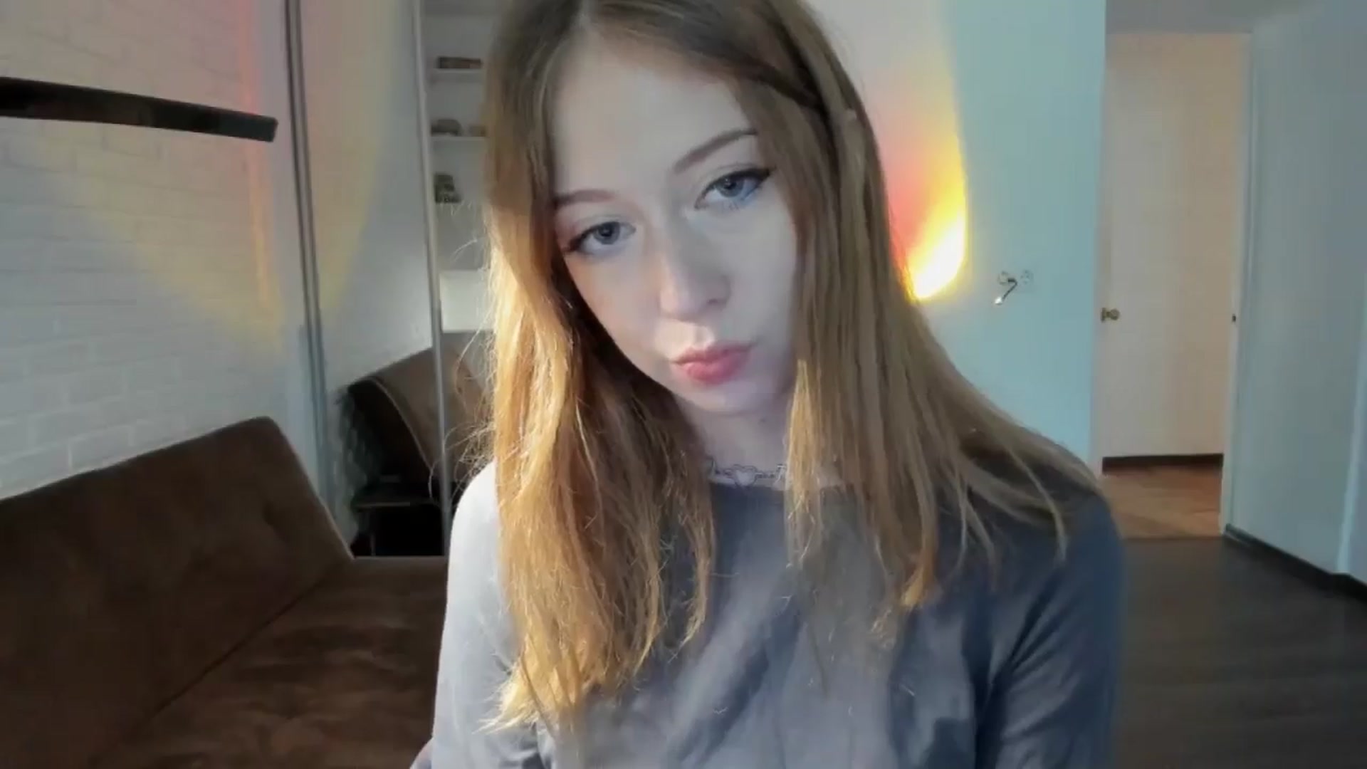 Gallery image thumbnail from RoboSasha's myfreecams stream on, 08/18/2024, 14:40 image 14 of 20