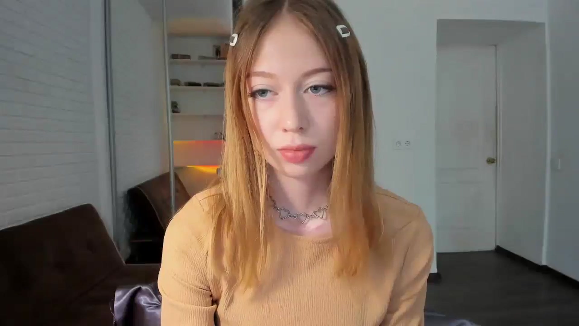 Gallery image thumbnail from RoboSasha's myfreecams stream on, 08/22/2024, 11:56 image 10 of 20